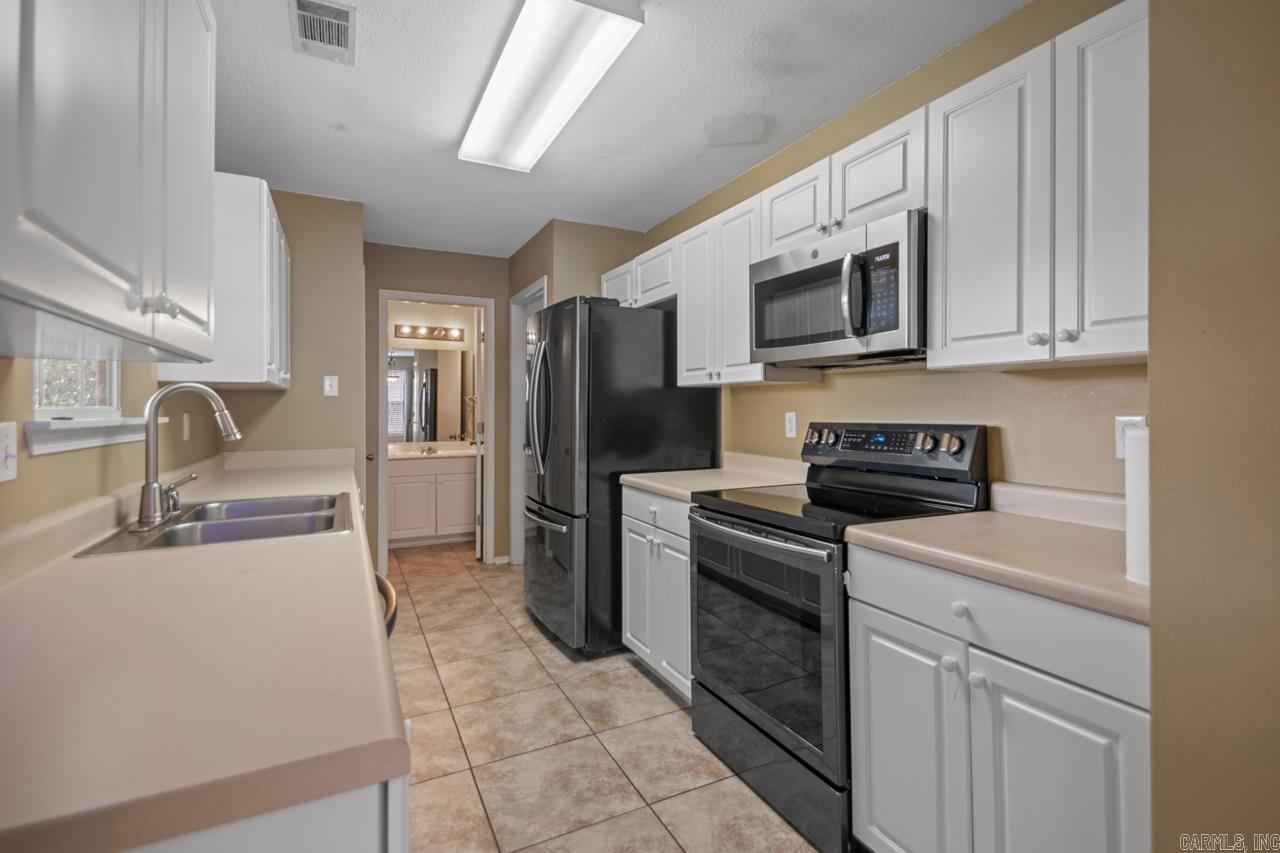 NEW TOWNE VILLAGE - Residential