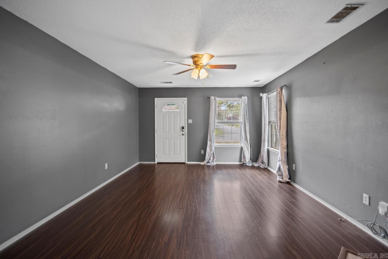 NEW TOWNE VILLAGE - Residential