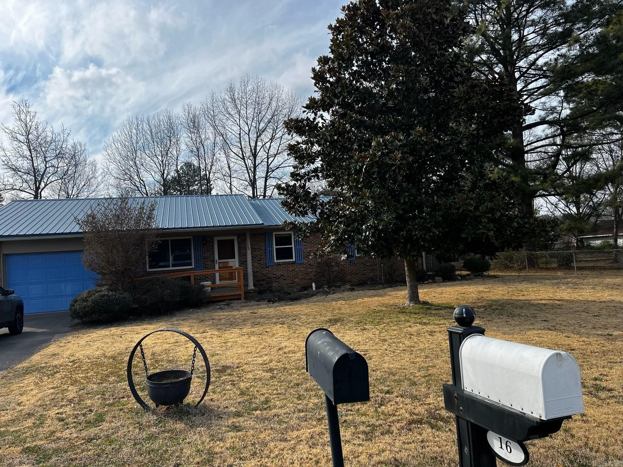 PINEWOOD ESTATES - Residential