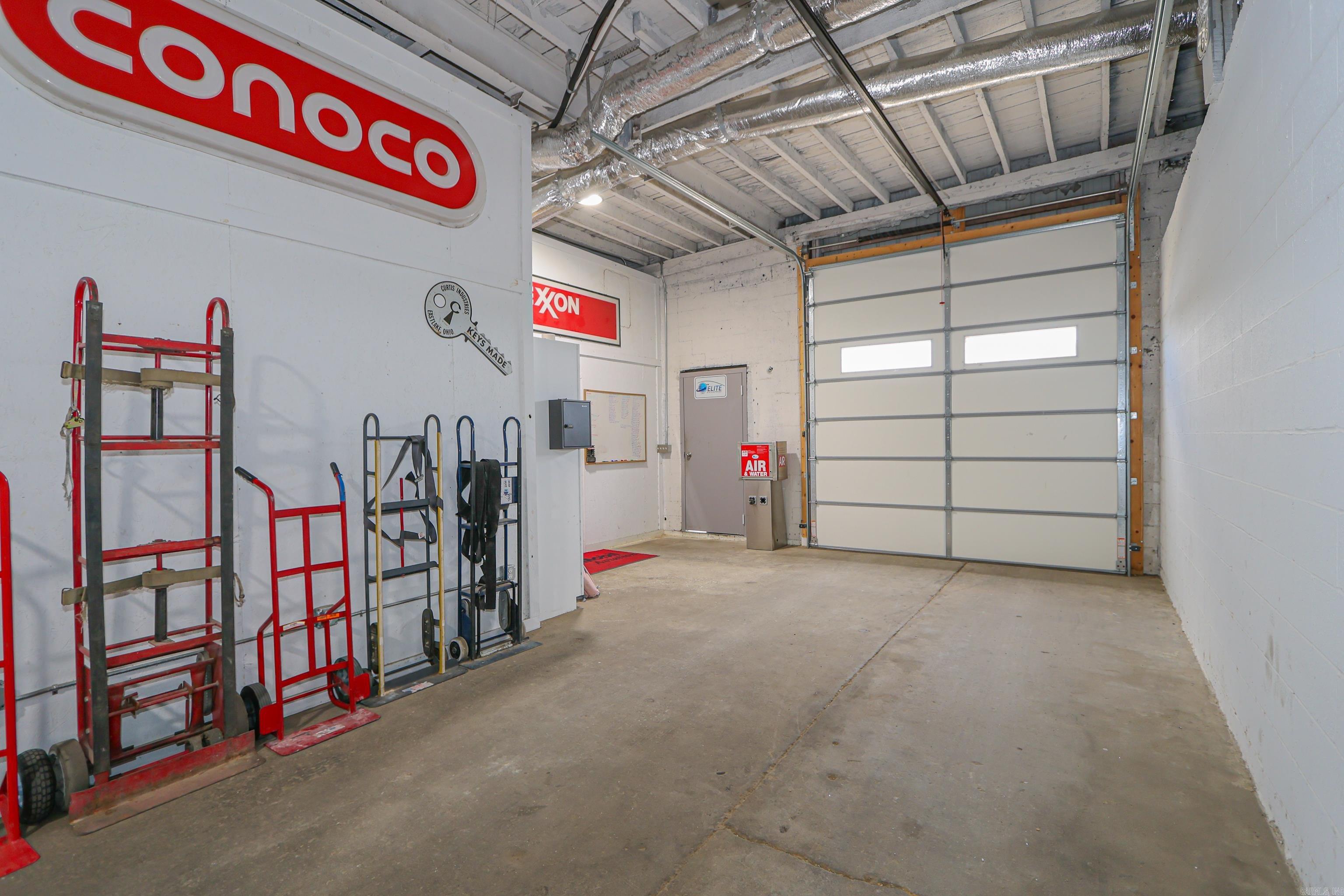 Castleberry K & L - Commercial Sale