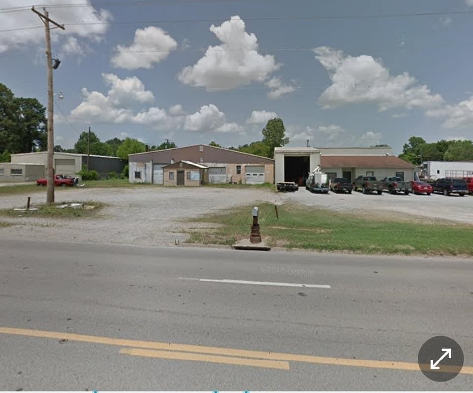 Castleberry K & L - Commercial Sale