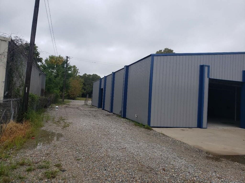 Castleberry K & L - Commercial Sale