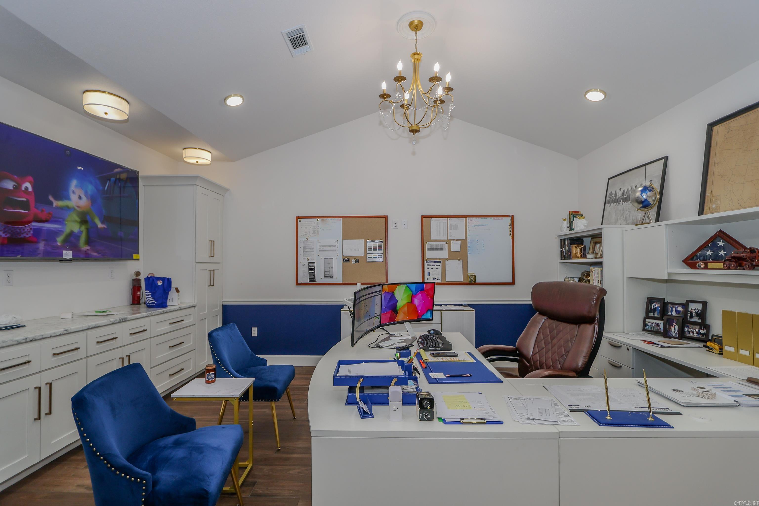 Castleberry K & L - Commercial Sale