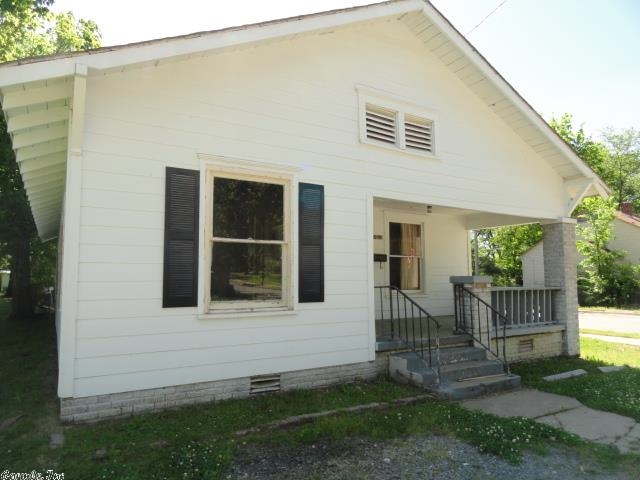 Jones & Worthen - Residential