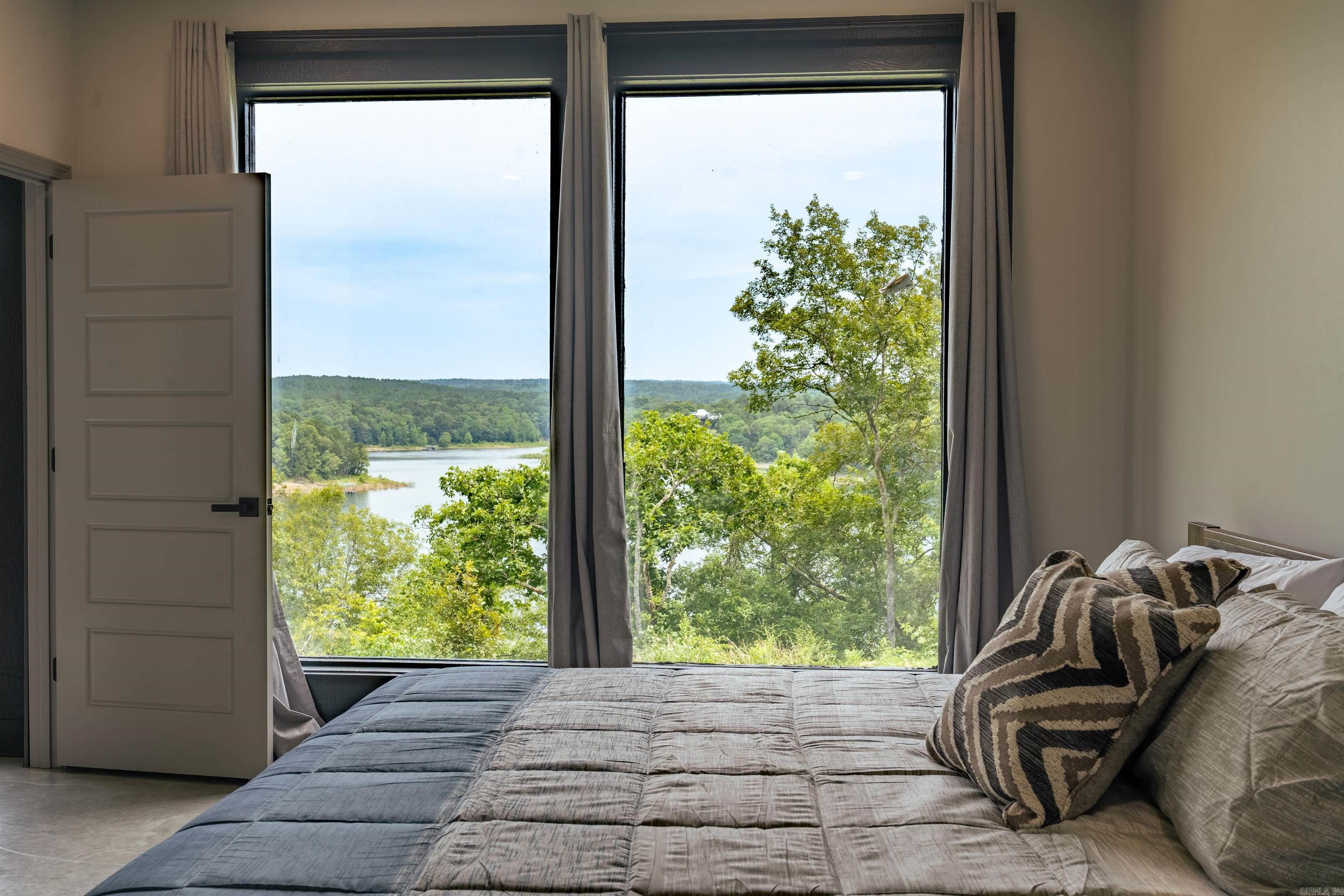 Raynors Ridge - Residential