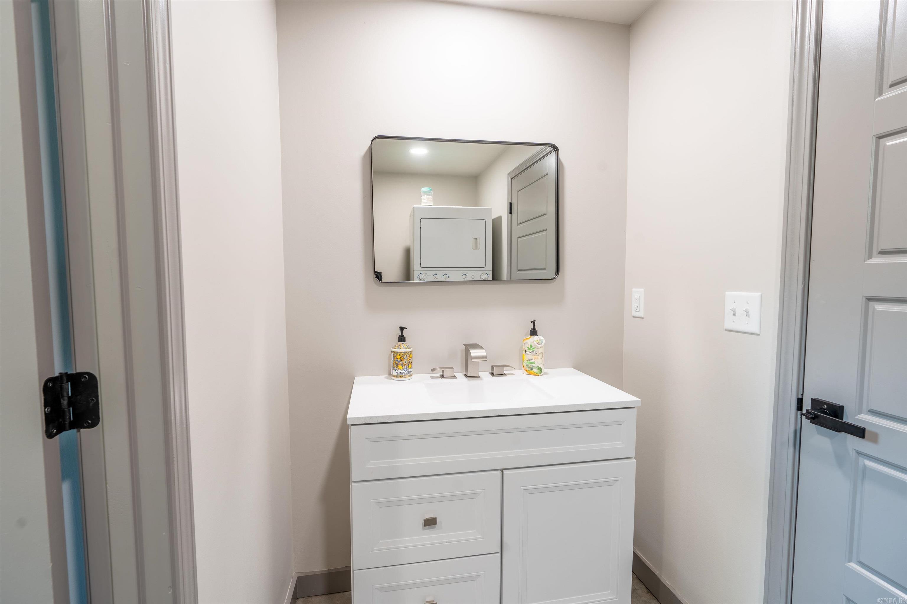 Raynors Ridge - Residential