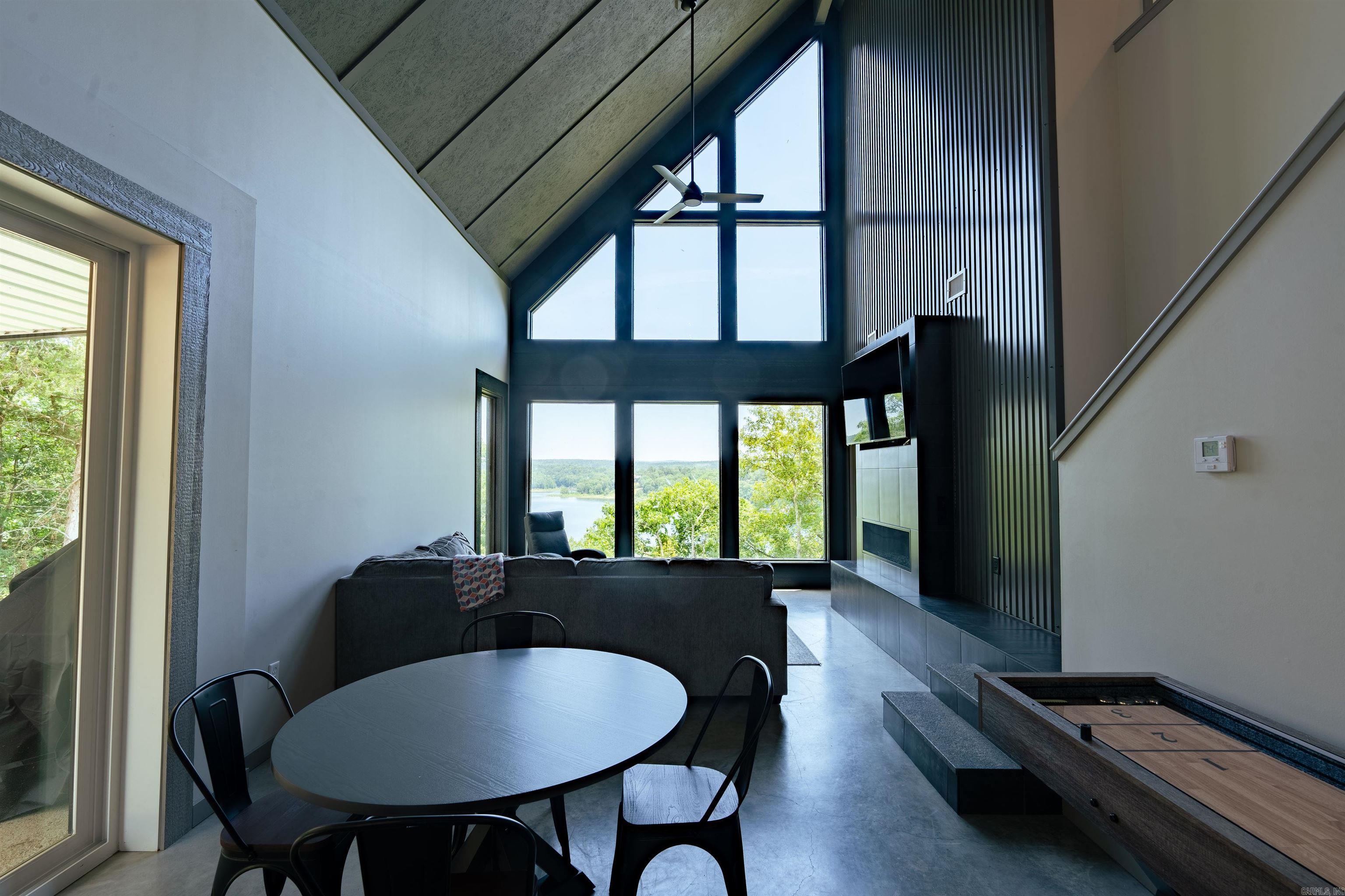 Raynors Ridge - Residential