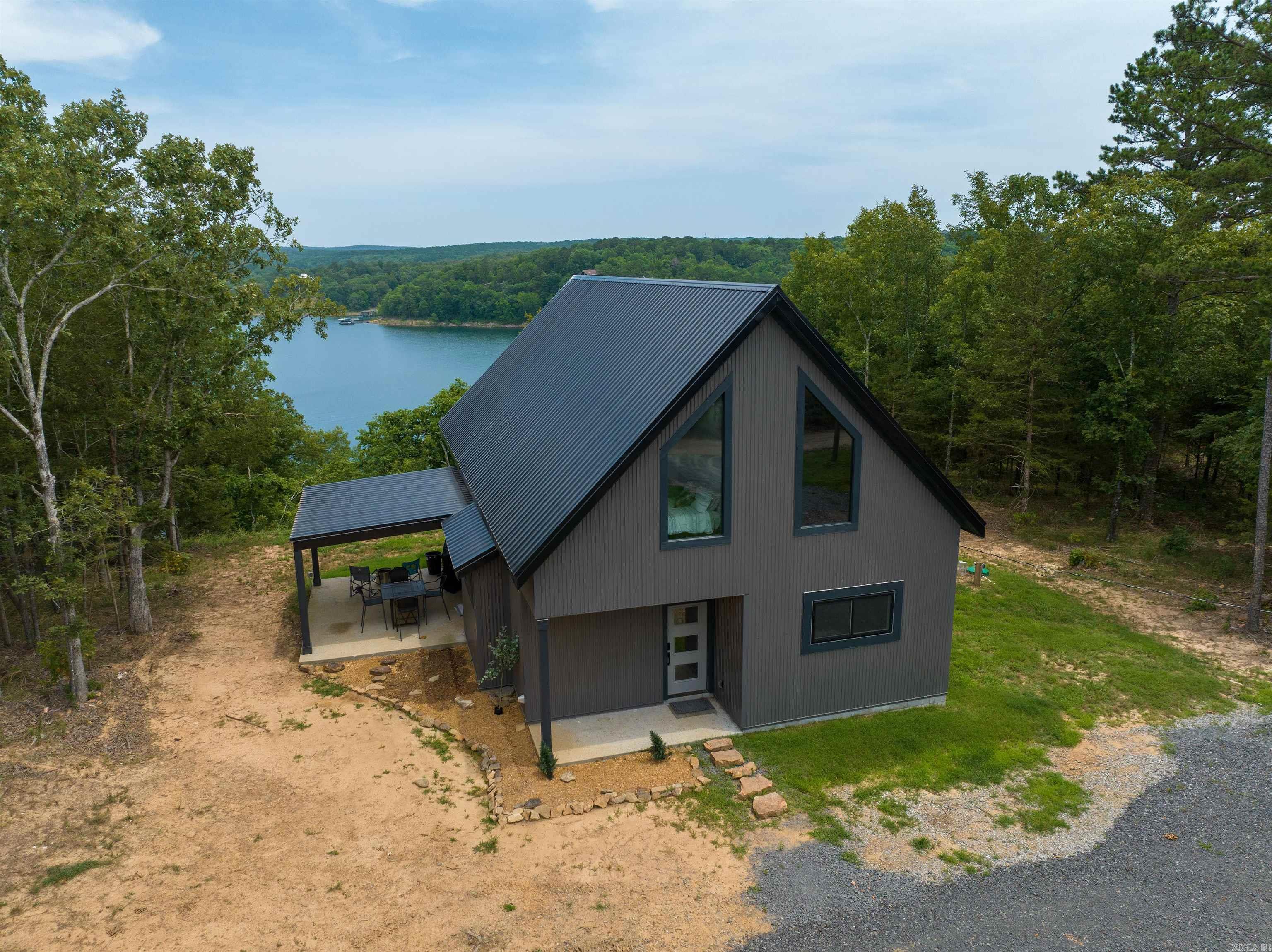 Raynors Ridge - Residential