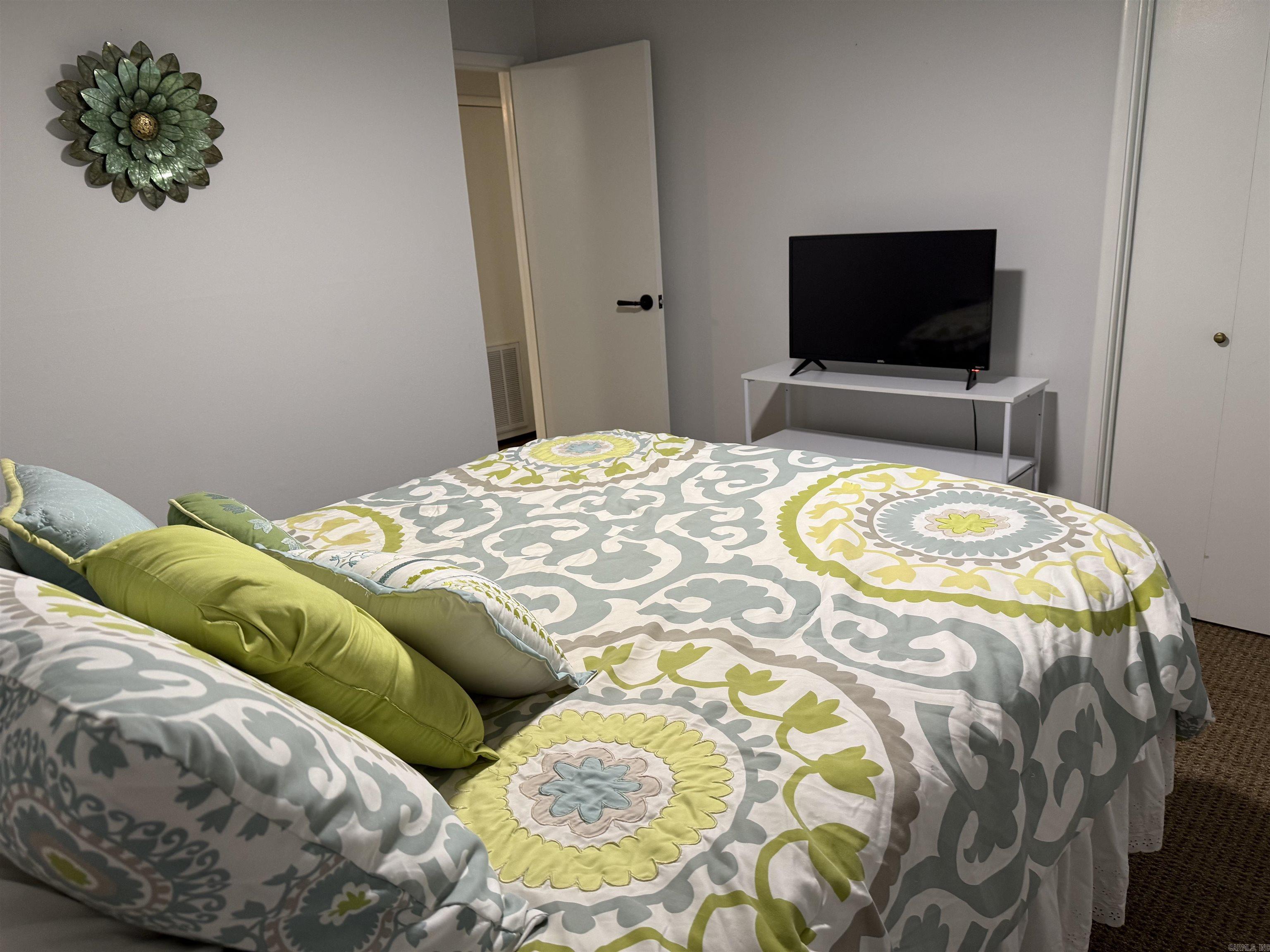 Lakewood Hills Condo - Residential