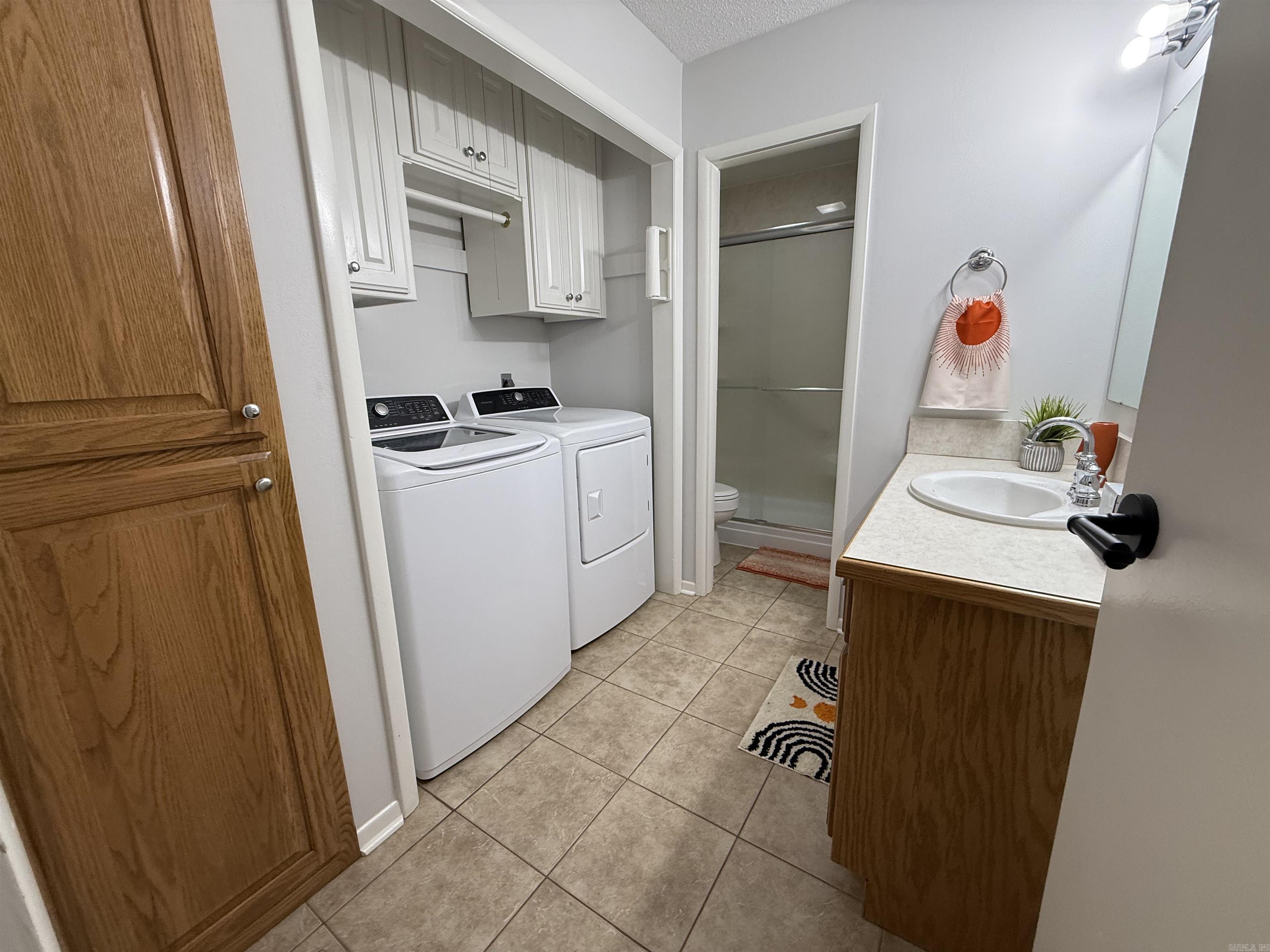 Lakewood Hills Condo - Residential