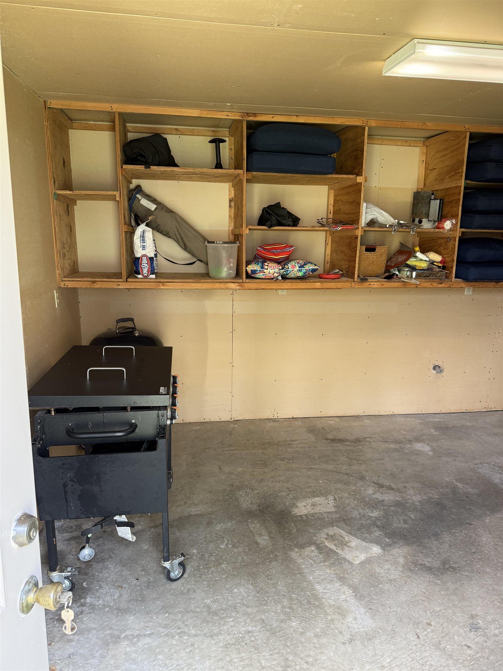Lakewood Hills Condo - Residential