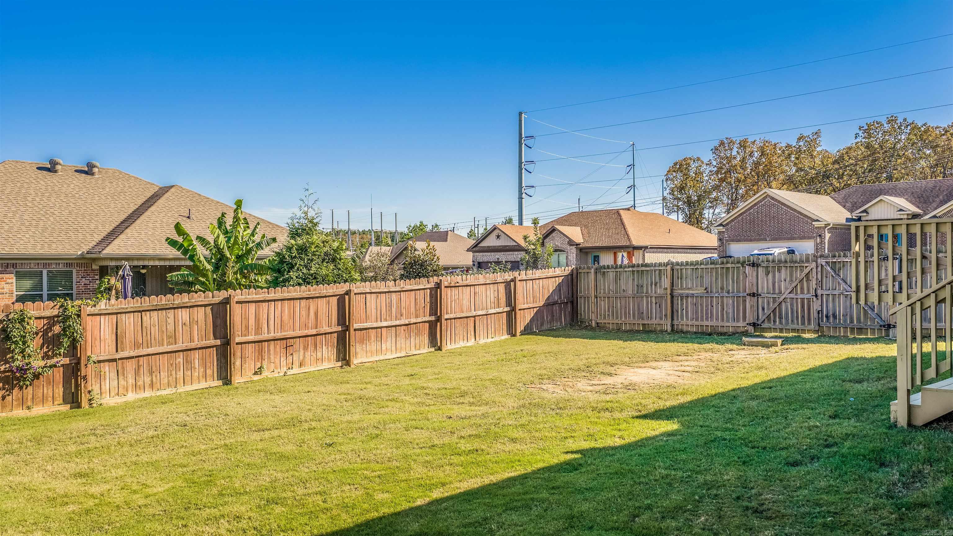 CROSS CREEK - Residential