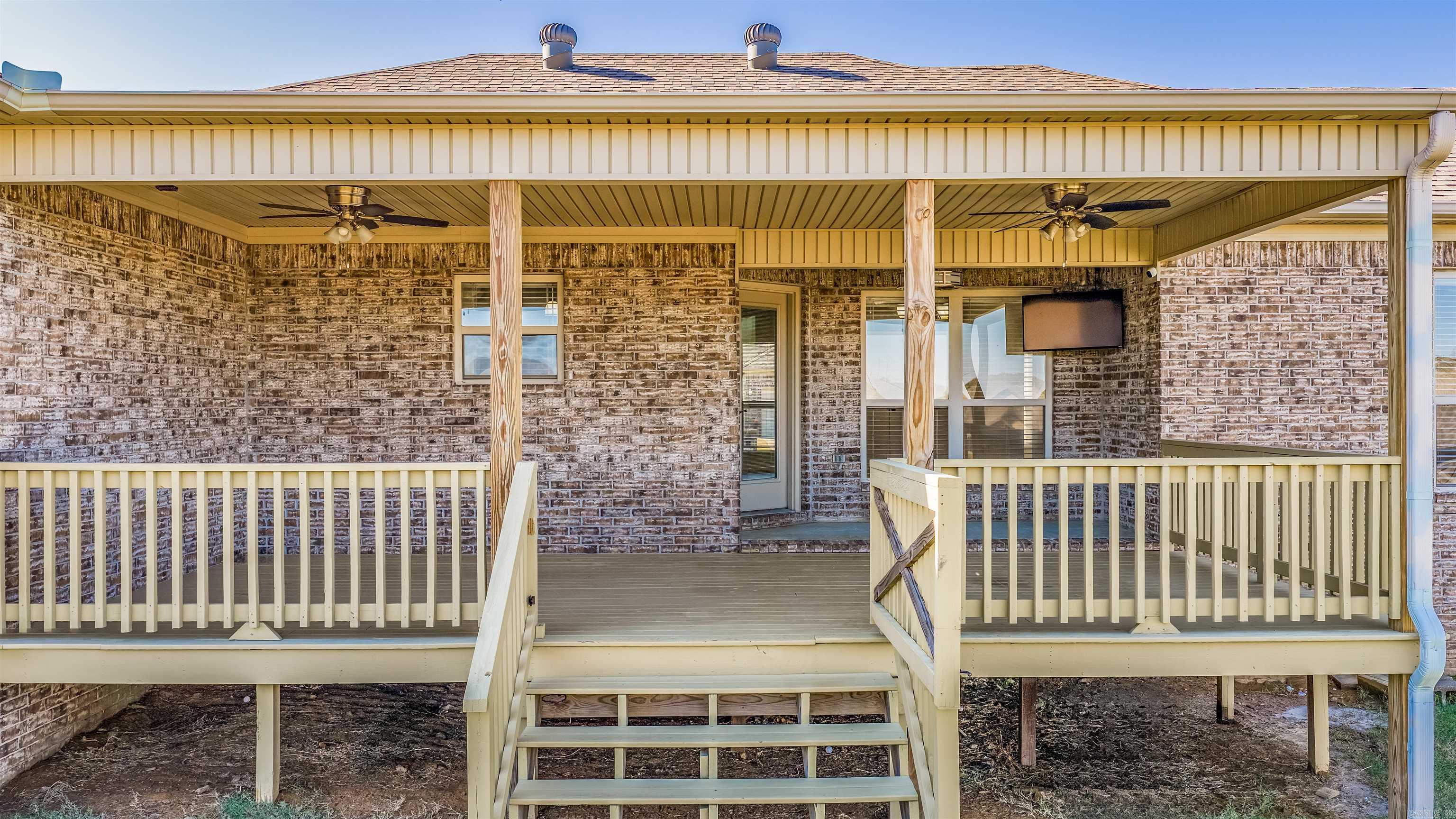 CROSS CREEK - Residential