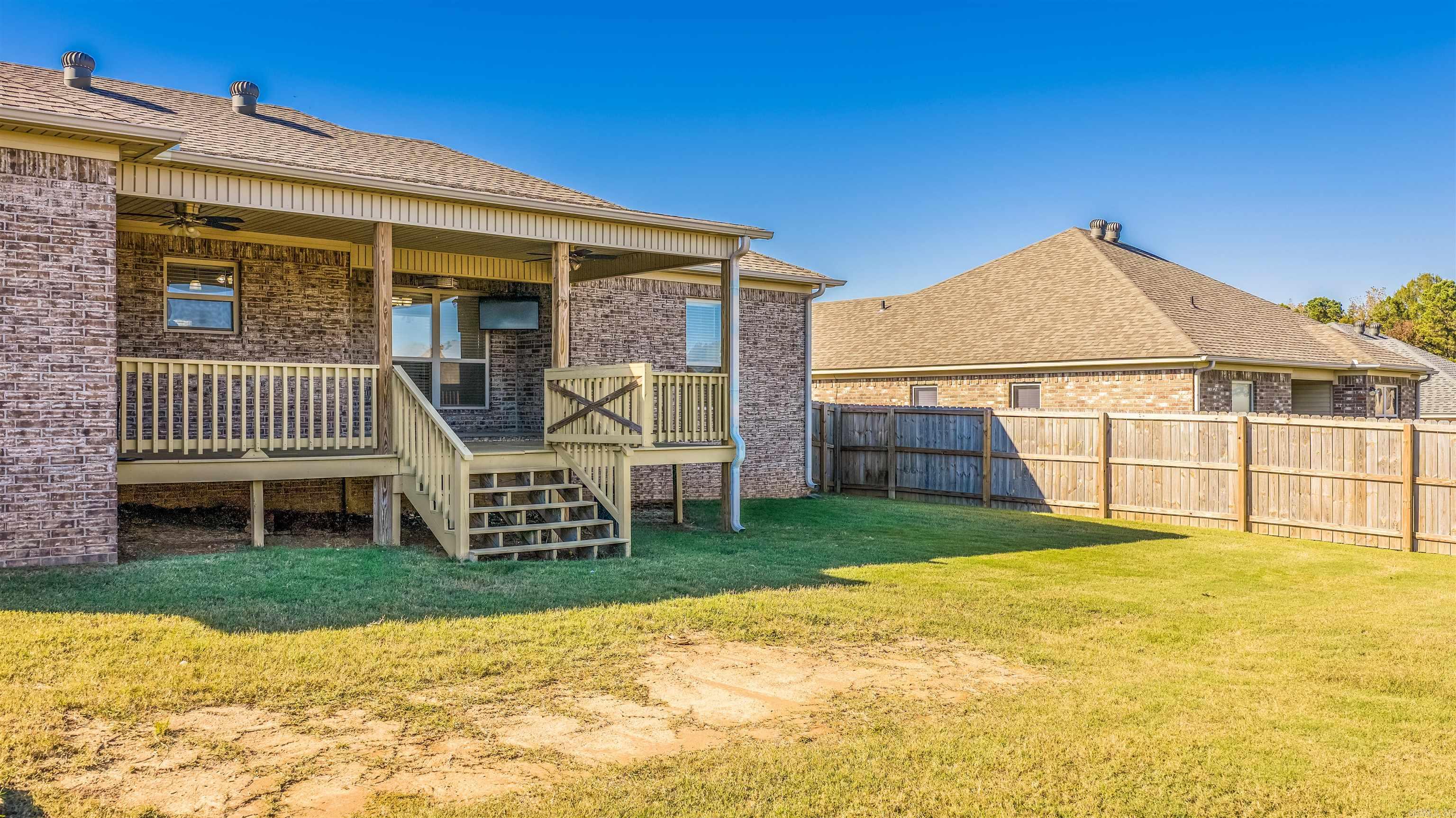 CROSS CREEK - Residential