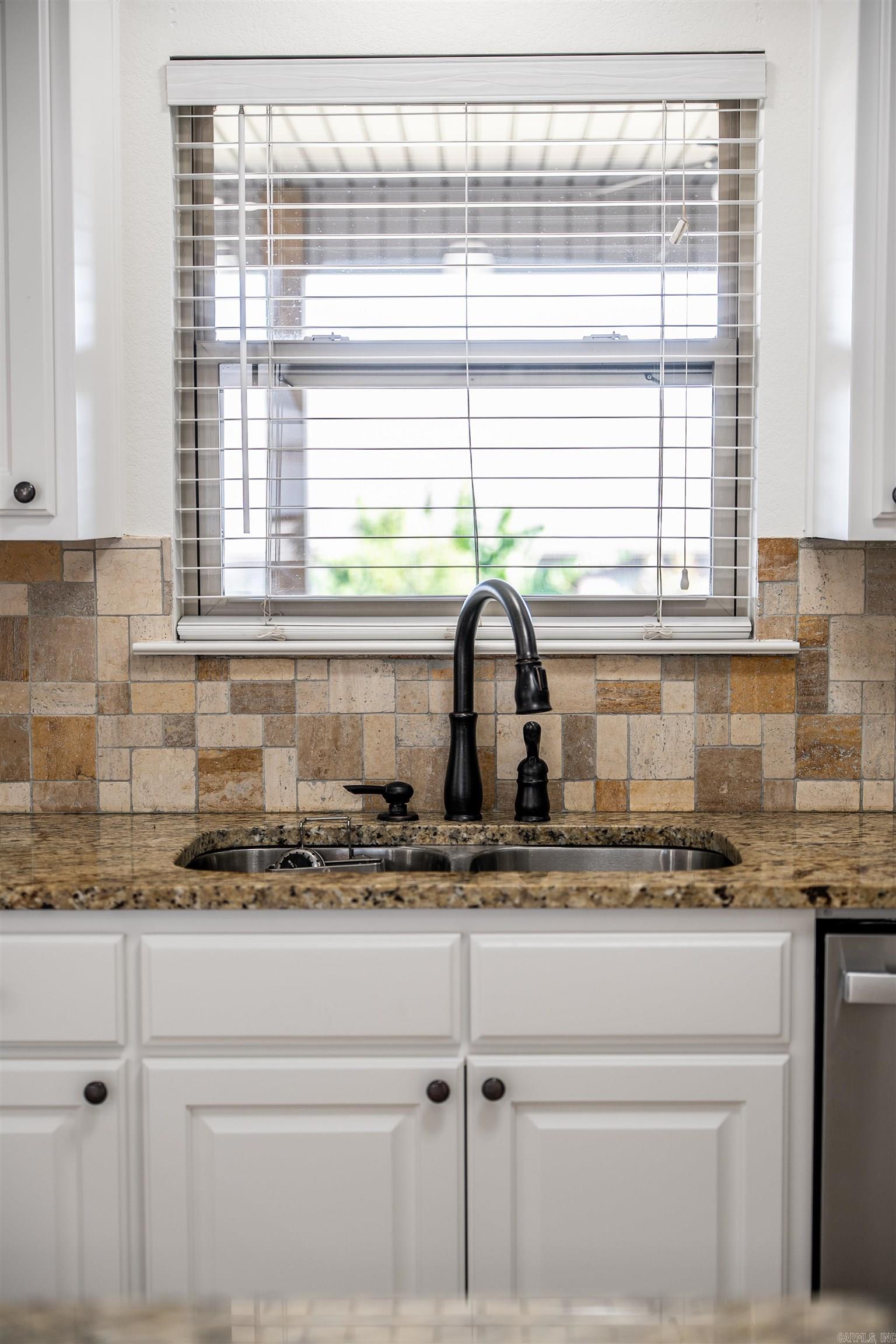 CROSS CREEK - Residential