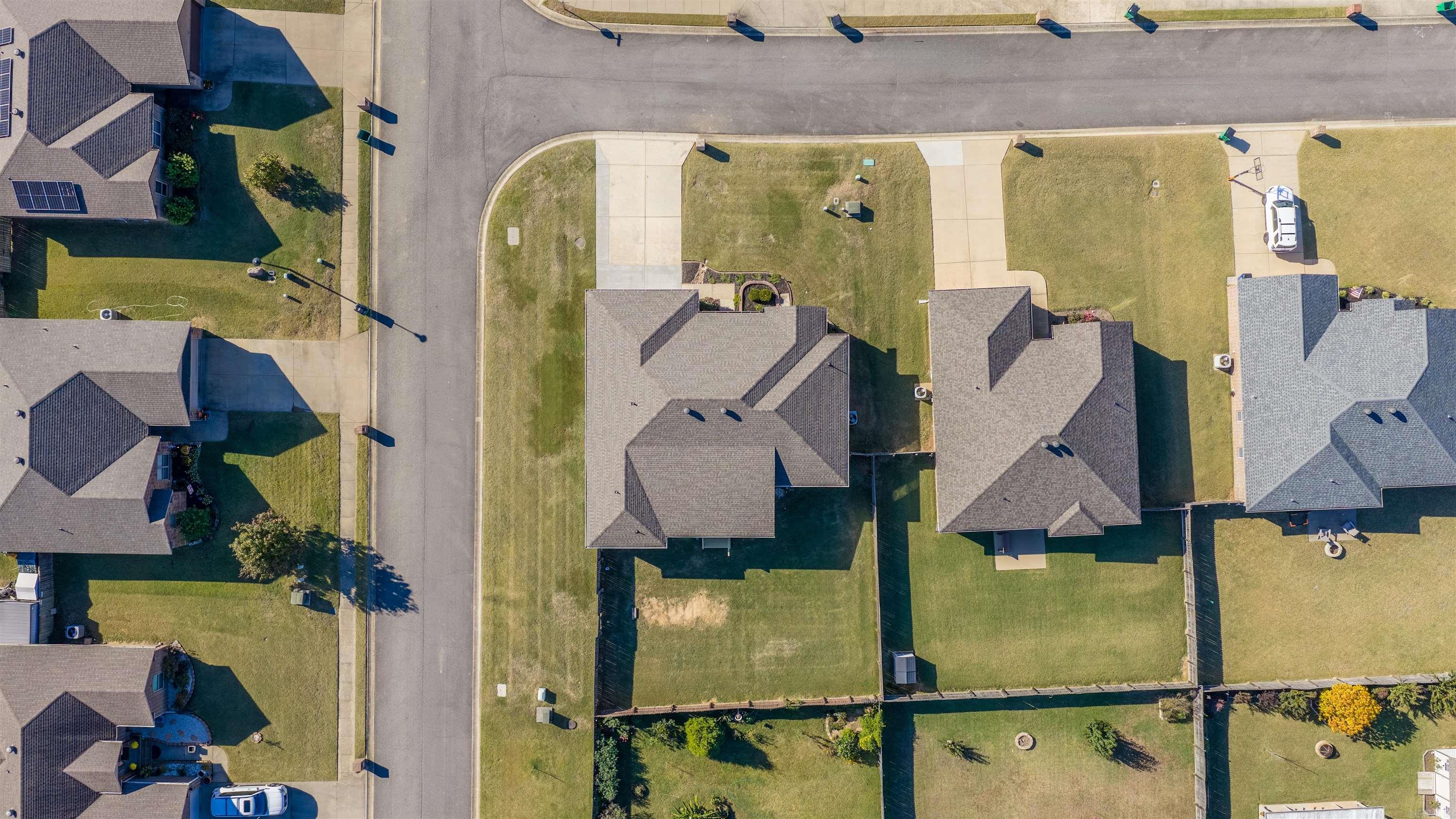 CROSS CREEK - Residential