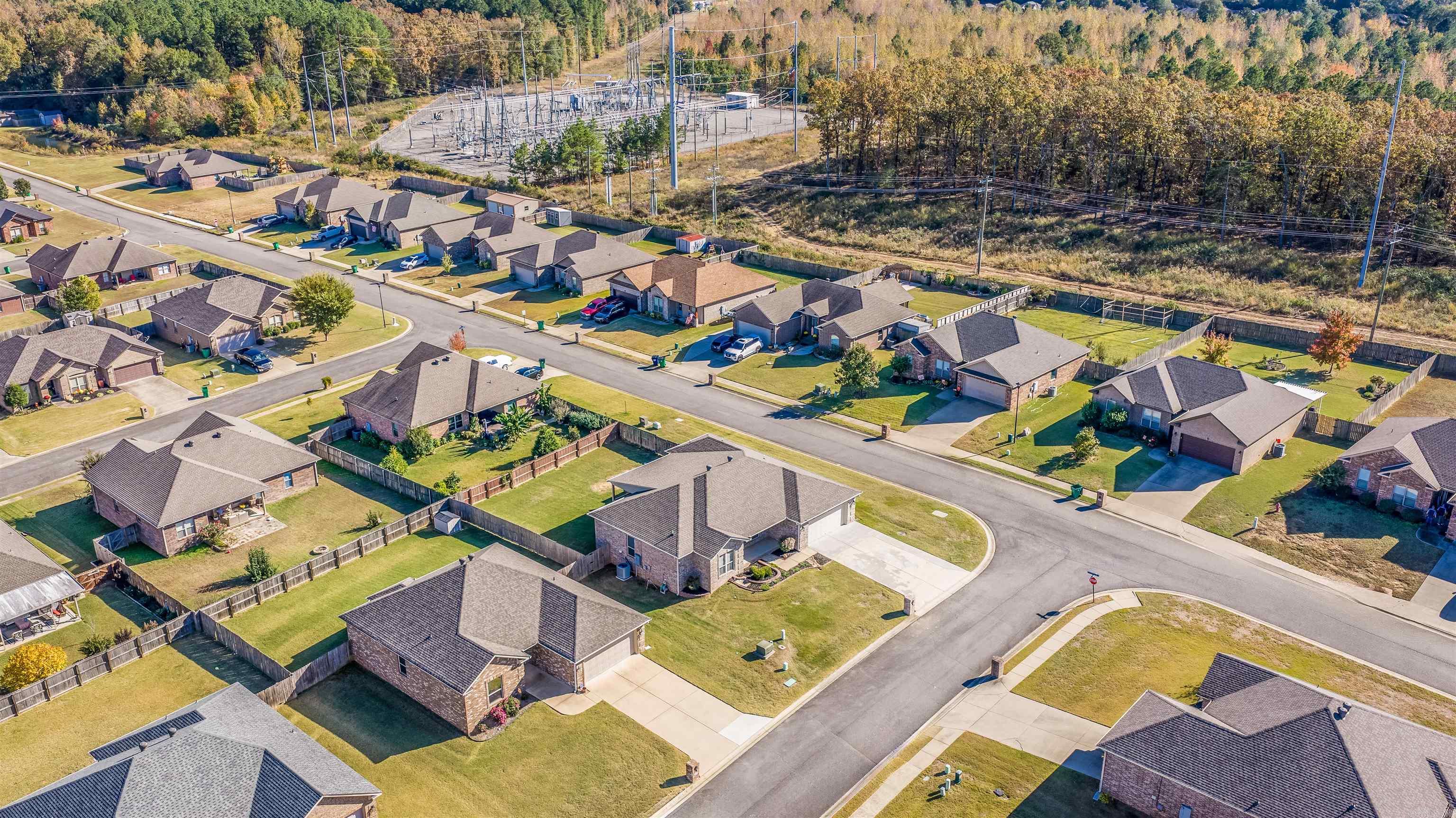 CROSS CREEK - Residential