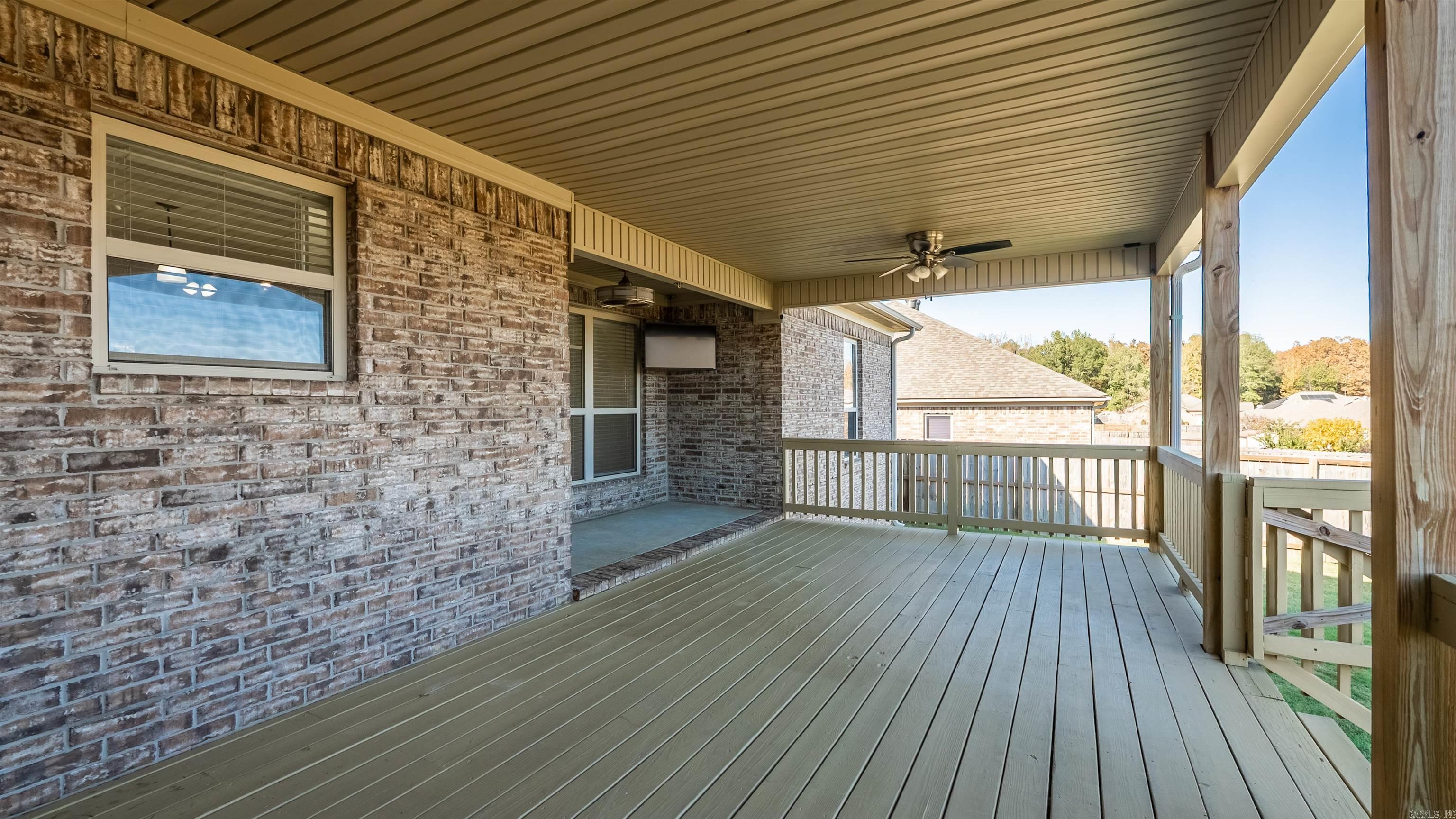 CROSS CREEK - Residential