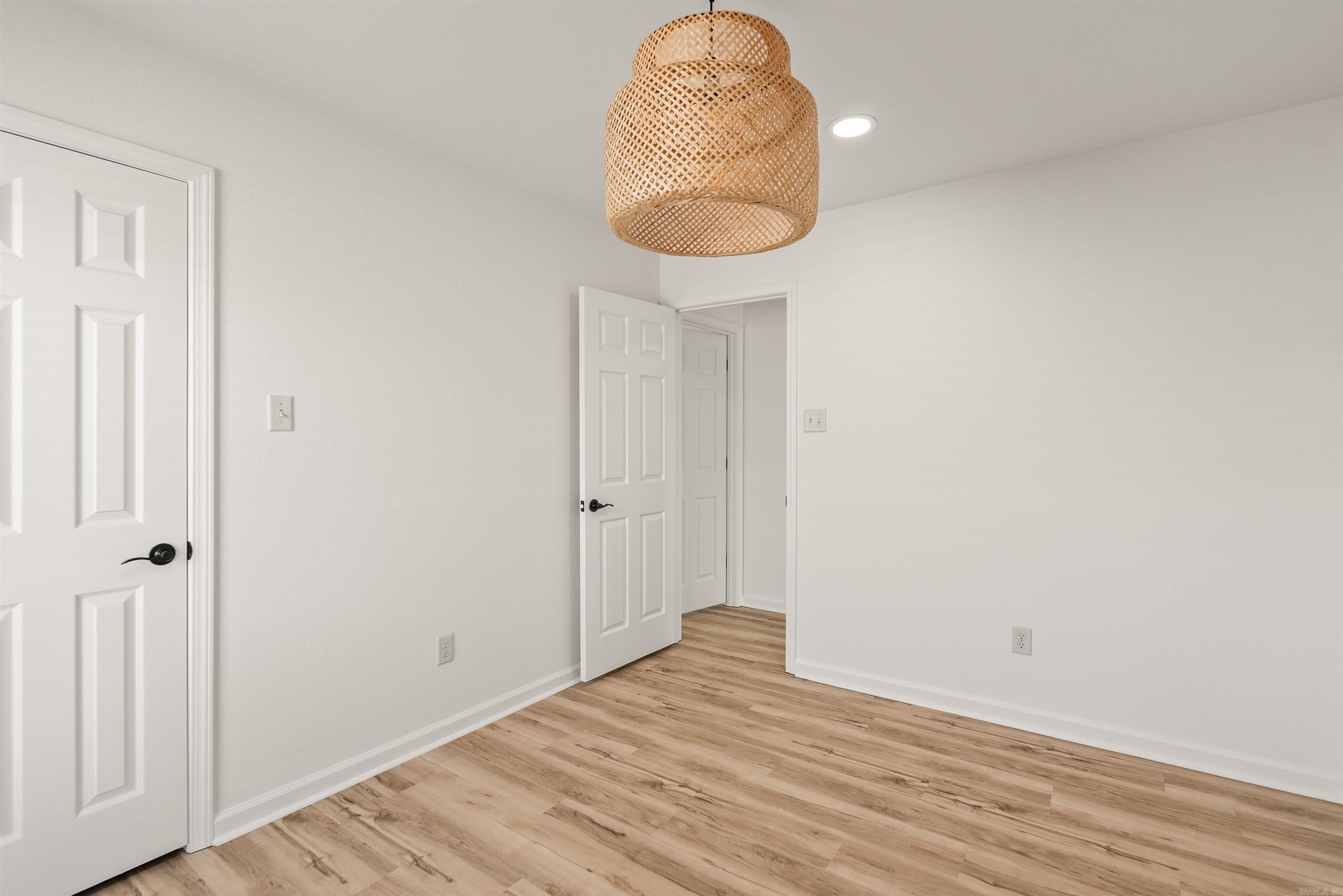 CROSS CREEK - Residential