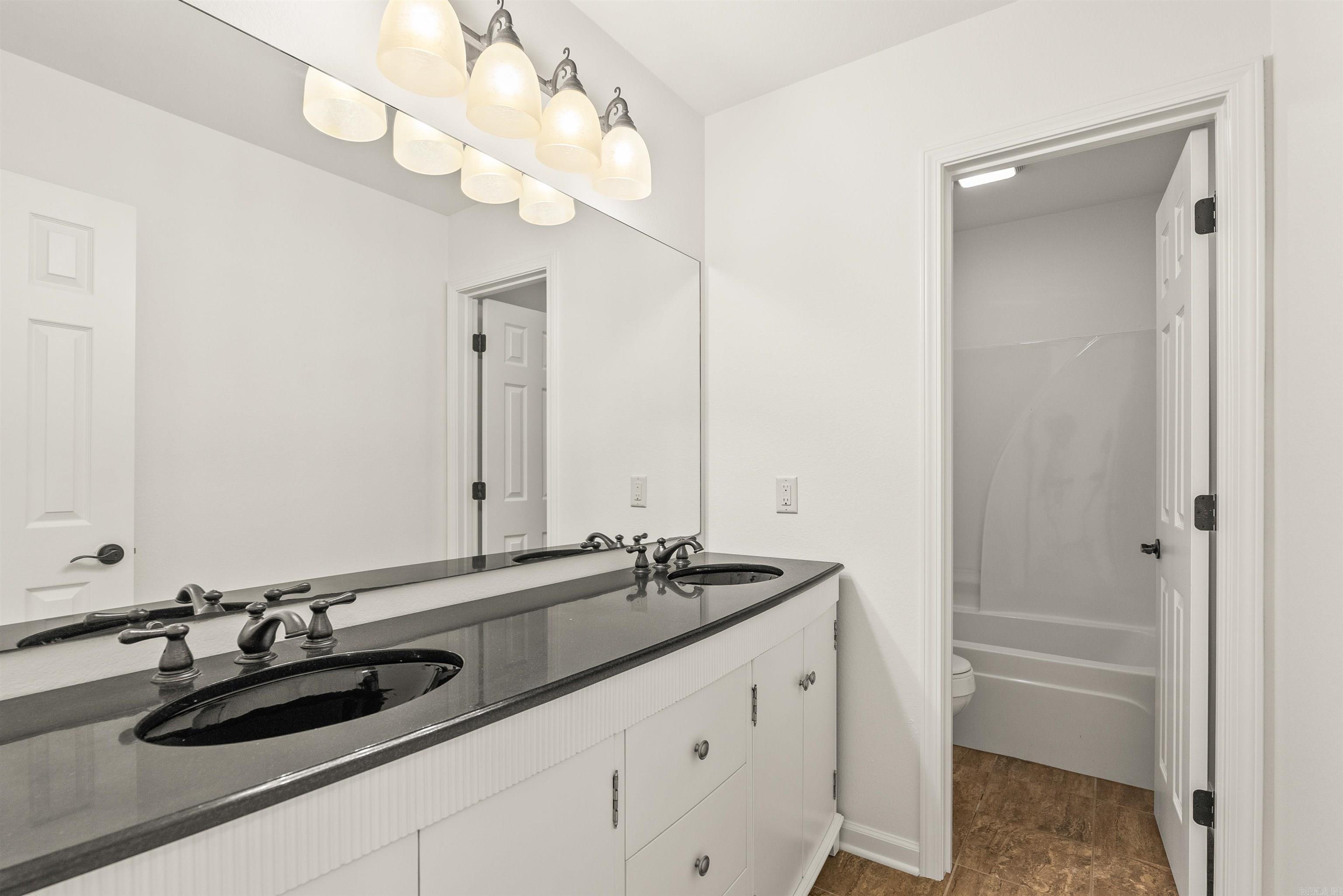 CROSS CREEK - Residential