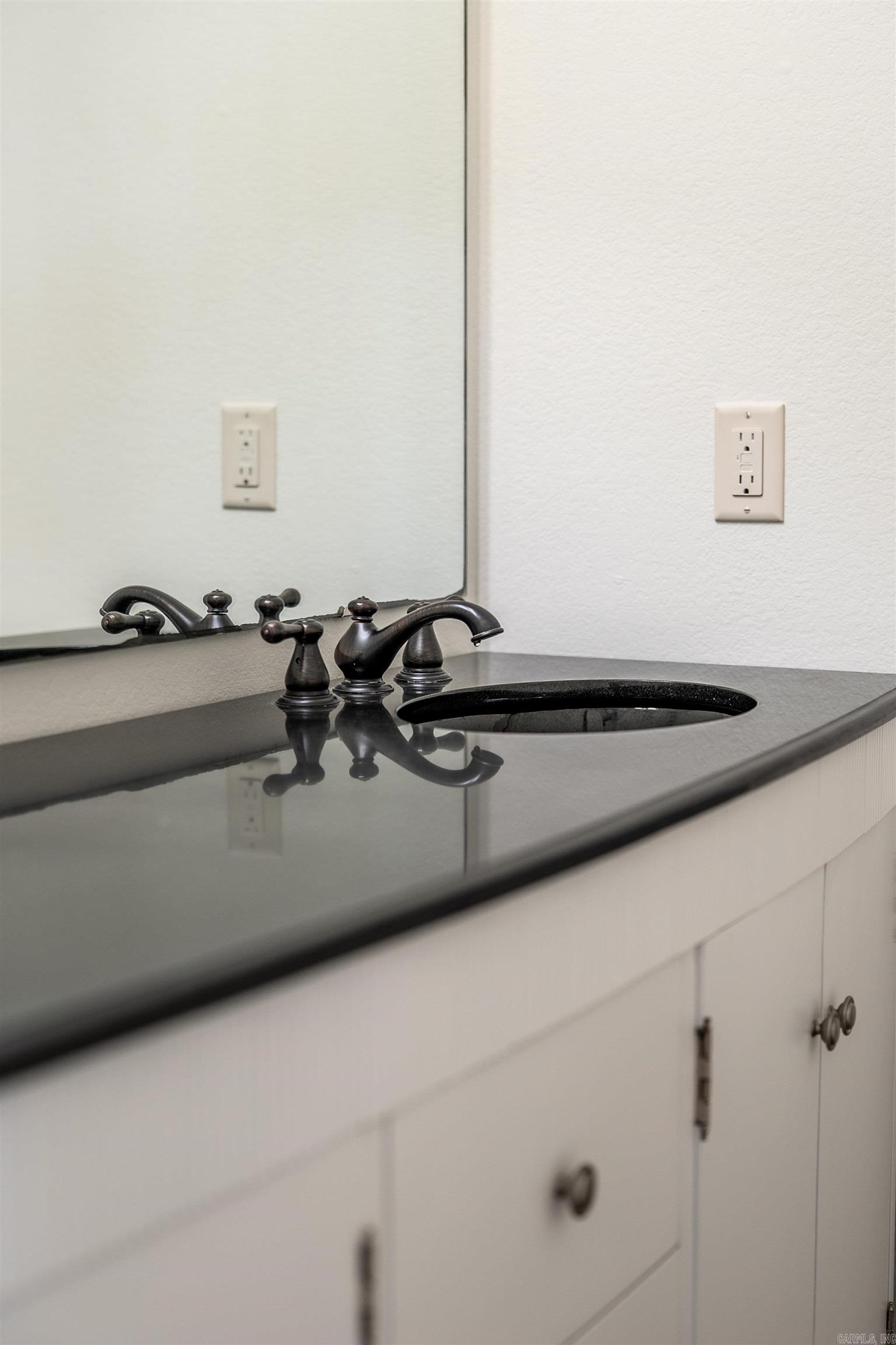 CROSS CREEK - Residential