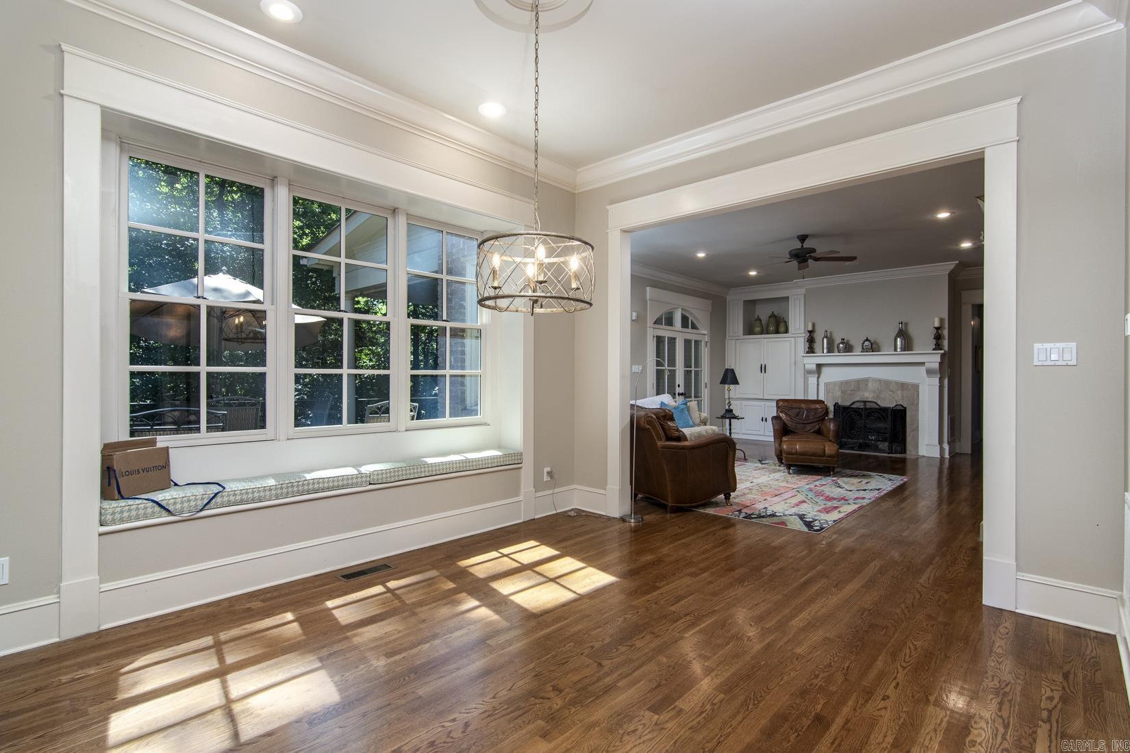 CHENAL VALLEY SOLOGNE CIRCLE - Residential