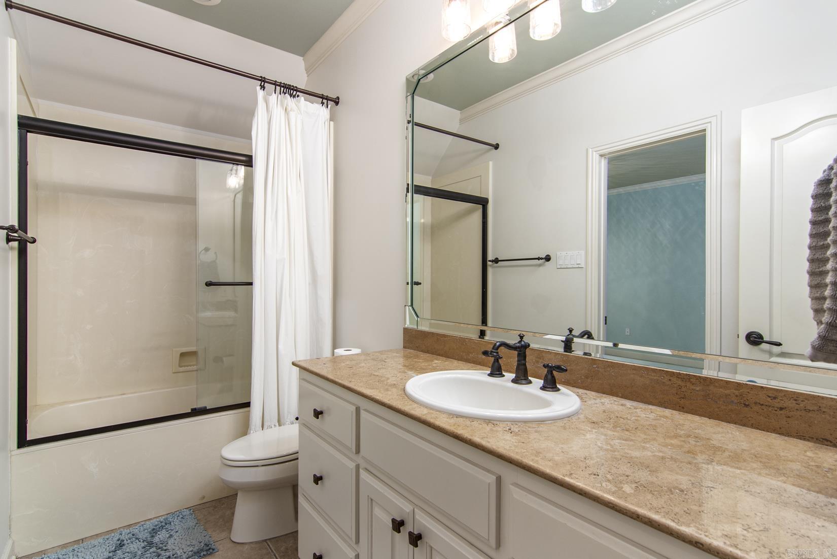 CHENAL VALLEY SOLOGNE CIRCLE - Residential