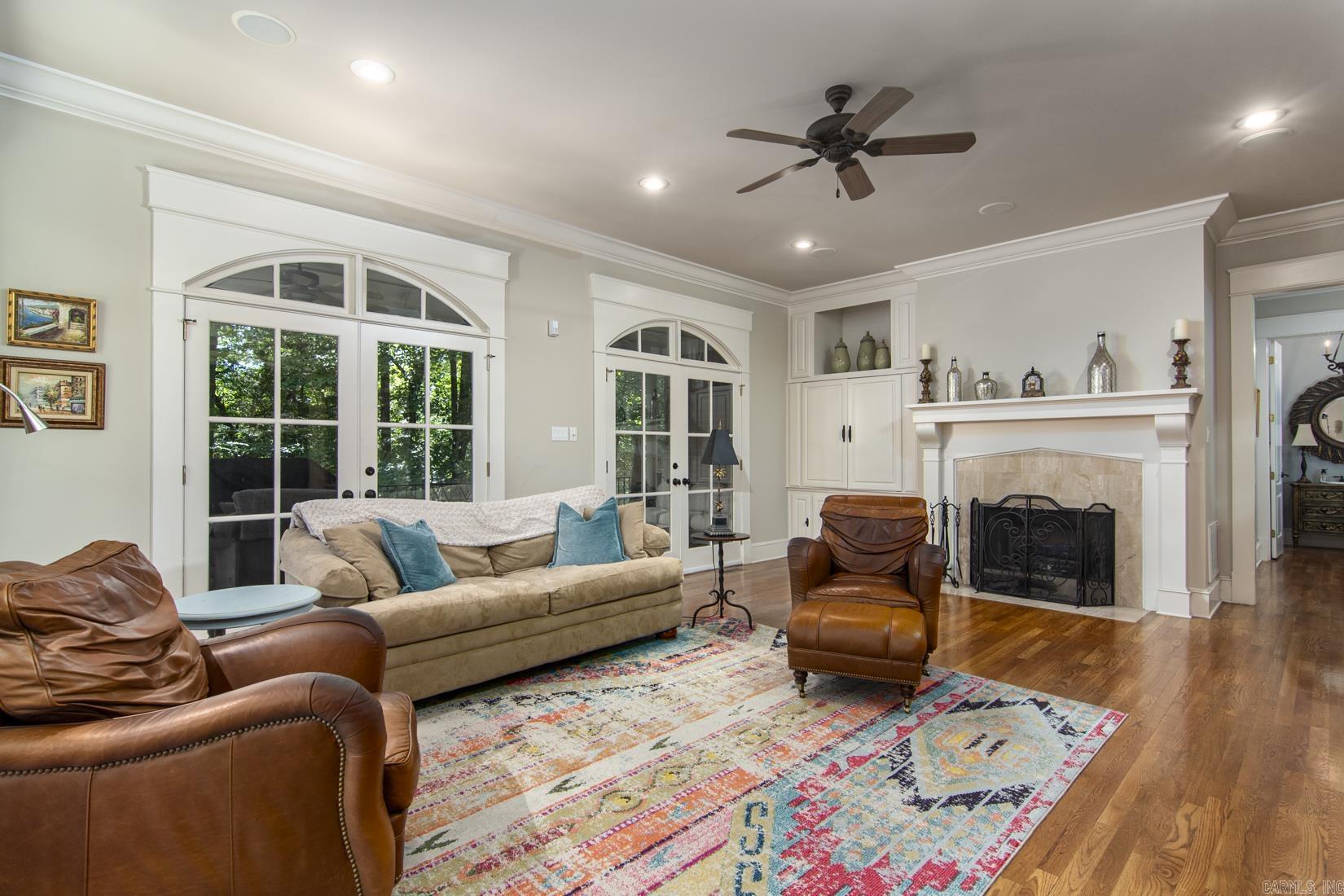 CHENAL VALLEY SOLOGNE CIRCLE - Residential