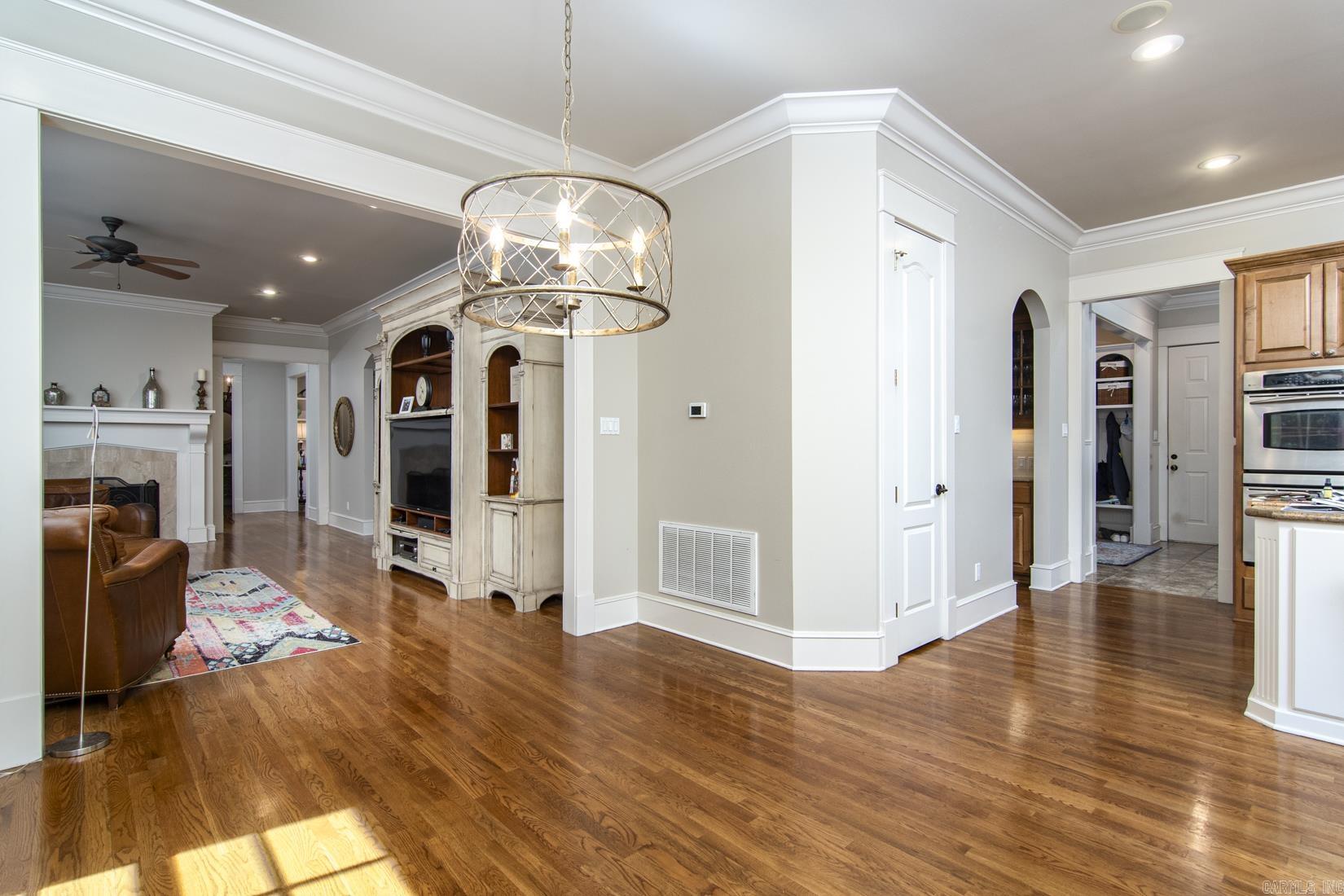 CHENAL VALLEY SOLOGNE CIRCLE - Residential