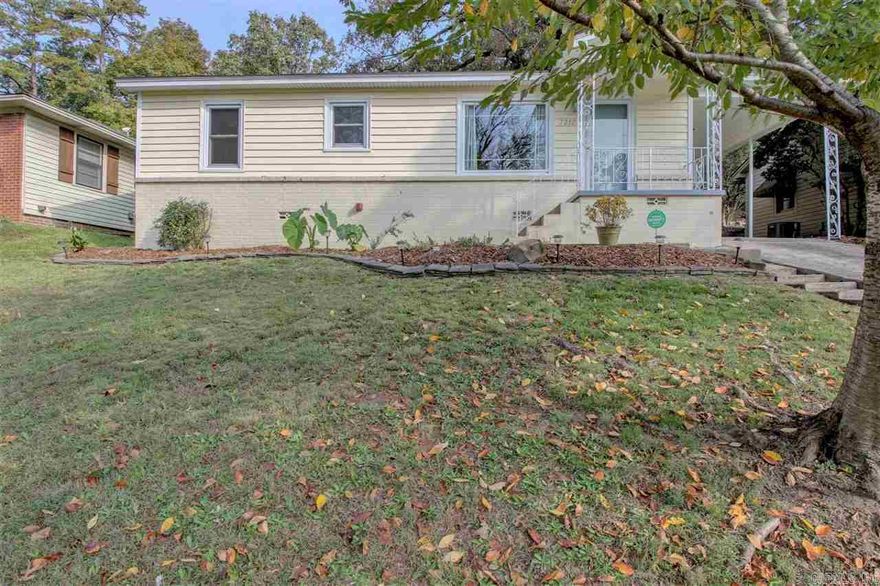 Cute home with new roof and HVAC in 2019, hardwoods, new bath, newer windows, and siding.