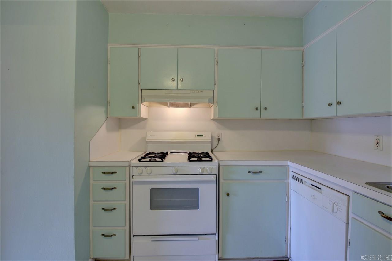 KINGWOOD PLACE - Residential