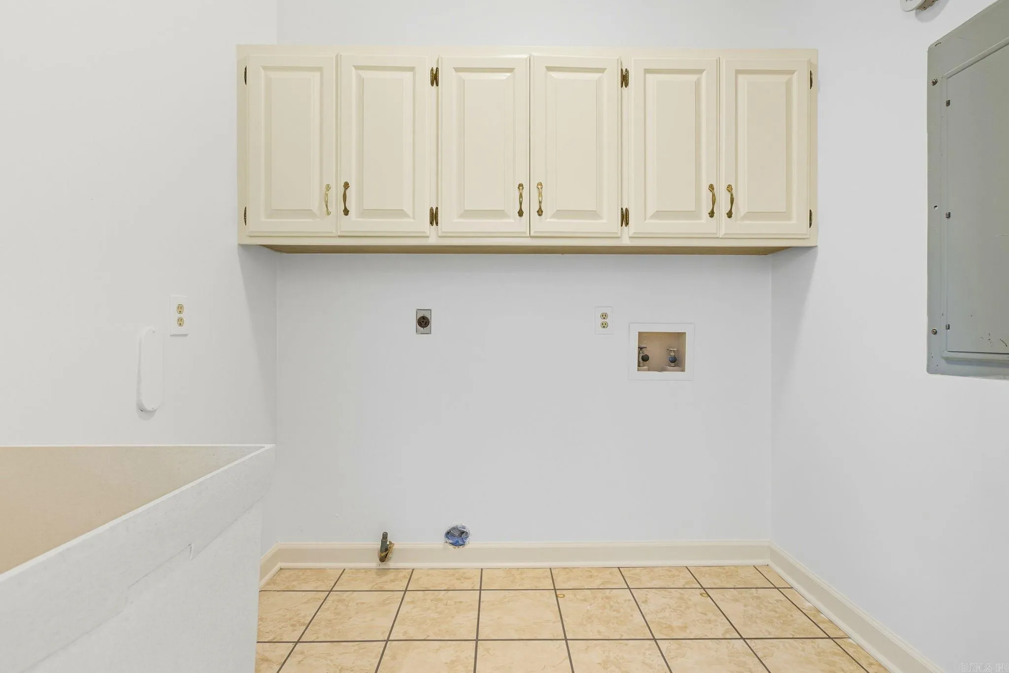 Little Rock, Arkansas 72211, United States, 5 Bedrooms Bedrooms, ,4 BathroomsBathrooms,Residential,Active,220777