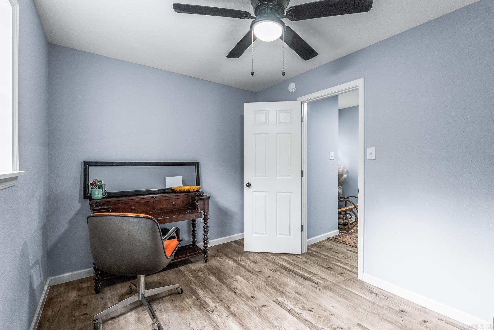 SMOKING OAKS ADD - Residential