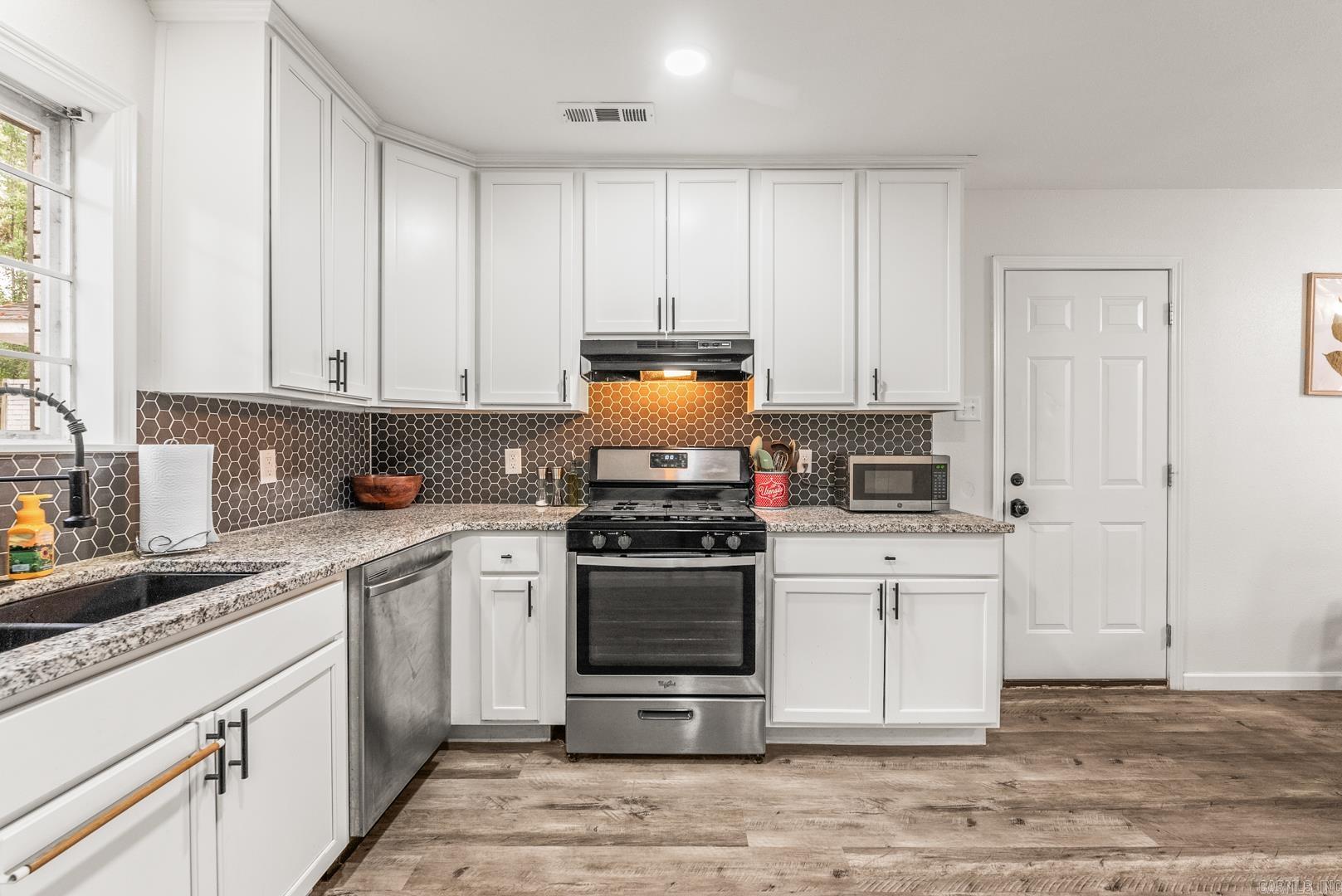 SMOKING OAKS ADD - Residential