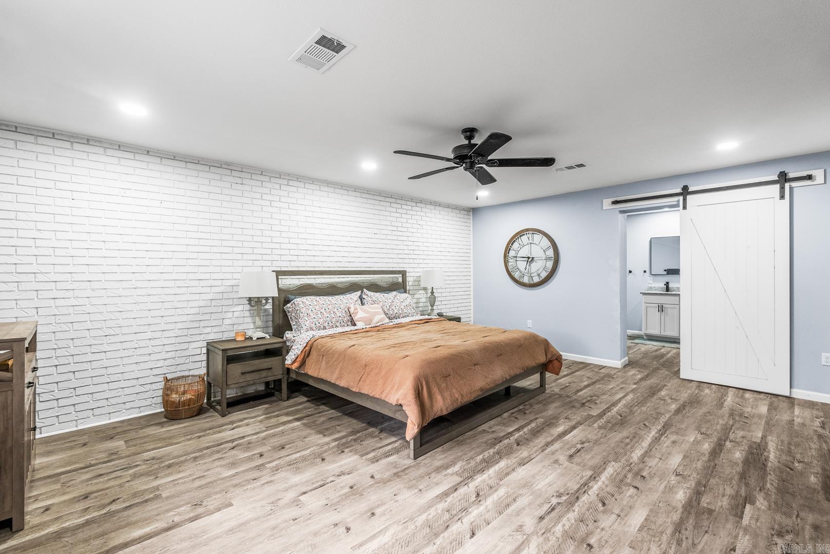 SMOKING OAKS ADD - Residential