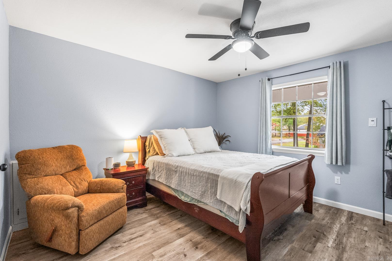 SMOKING OAKS ADD - Residential