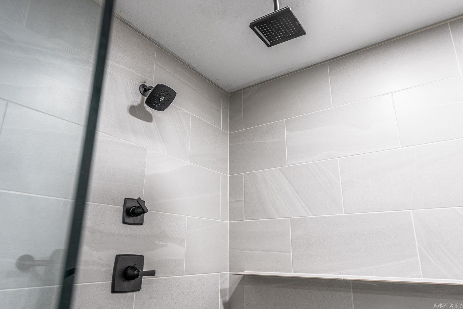 SMOKING OAKS ADD - Residential