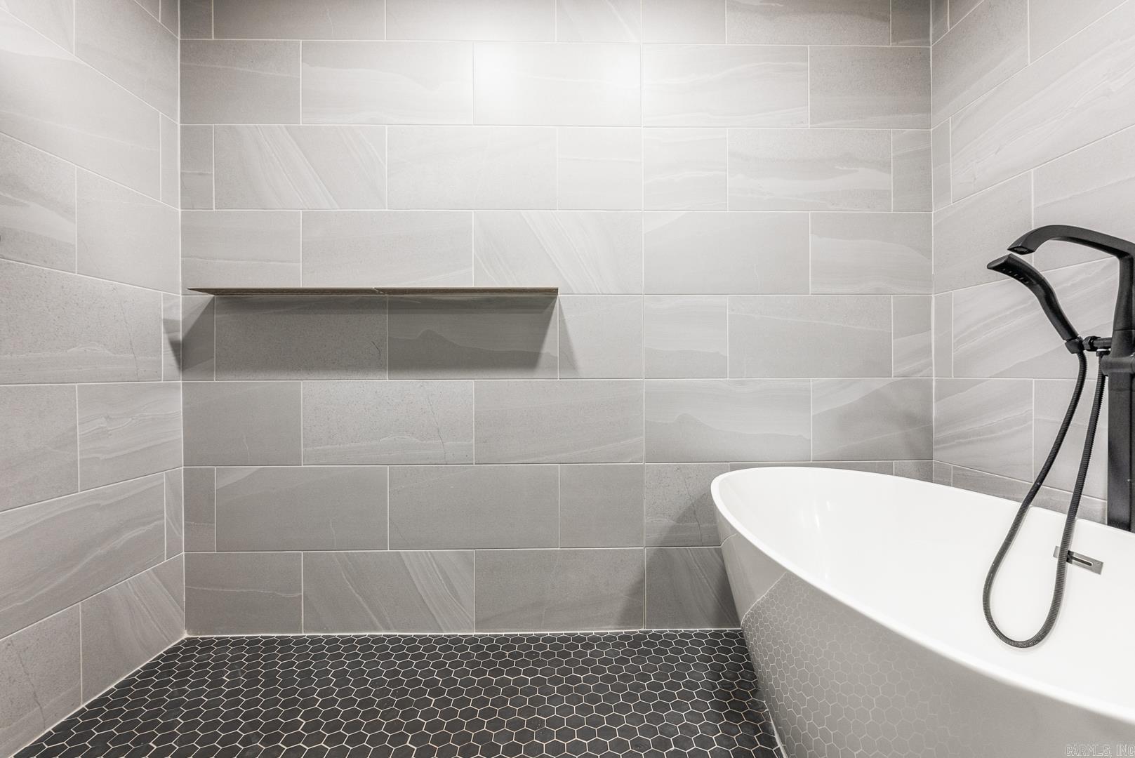 SMOKING OAKS ADD - Residential