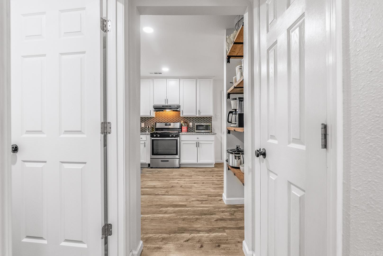 SMOKING OAKS ADD - Residential