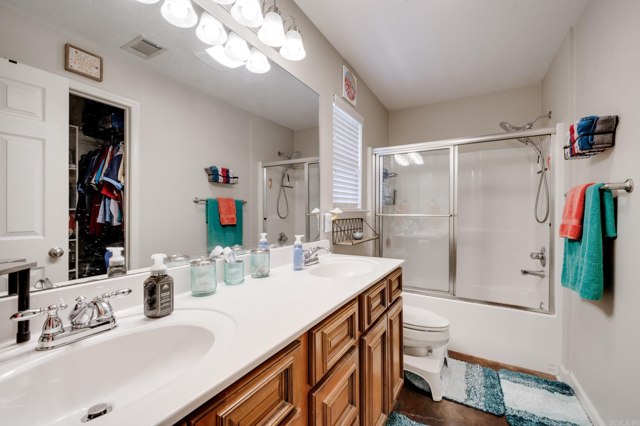 CHESTNUT MEADOWS - Residential