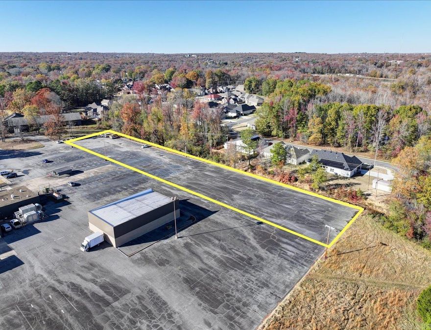 This 18 acre commercial development site combines strategic positioning, high visibility, and proximity to prominent retail chains and accommodations, making it a standout location for businesses.  Tract 4 - Parking Lot Rear - $12.00 PSF