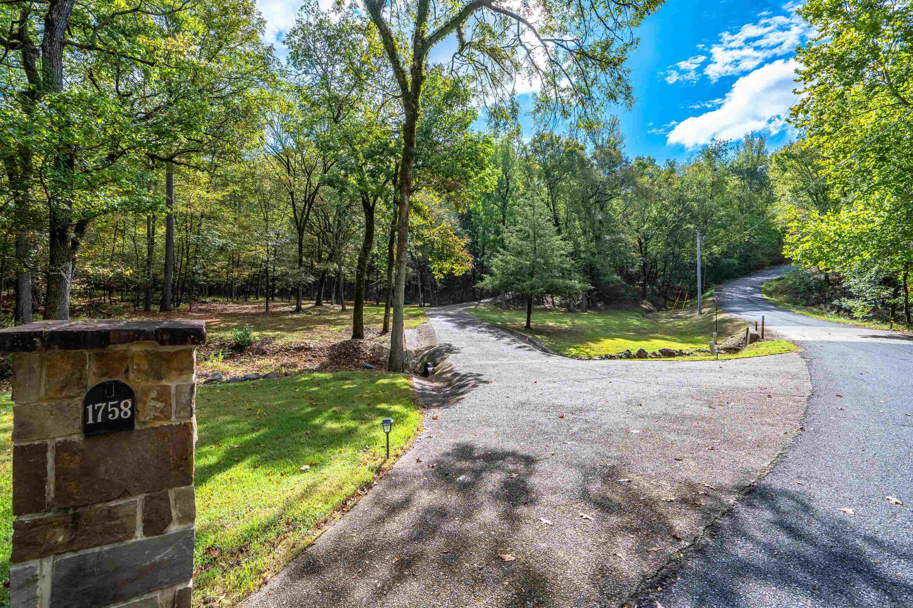 RIVERVIEW ESTATES - Residential