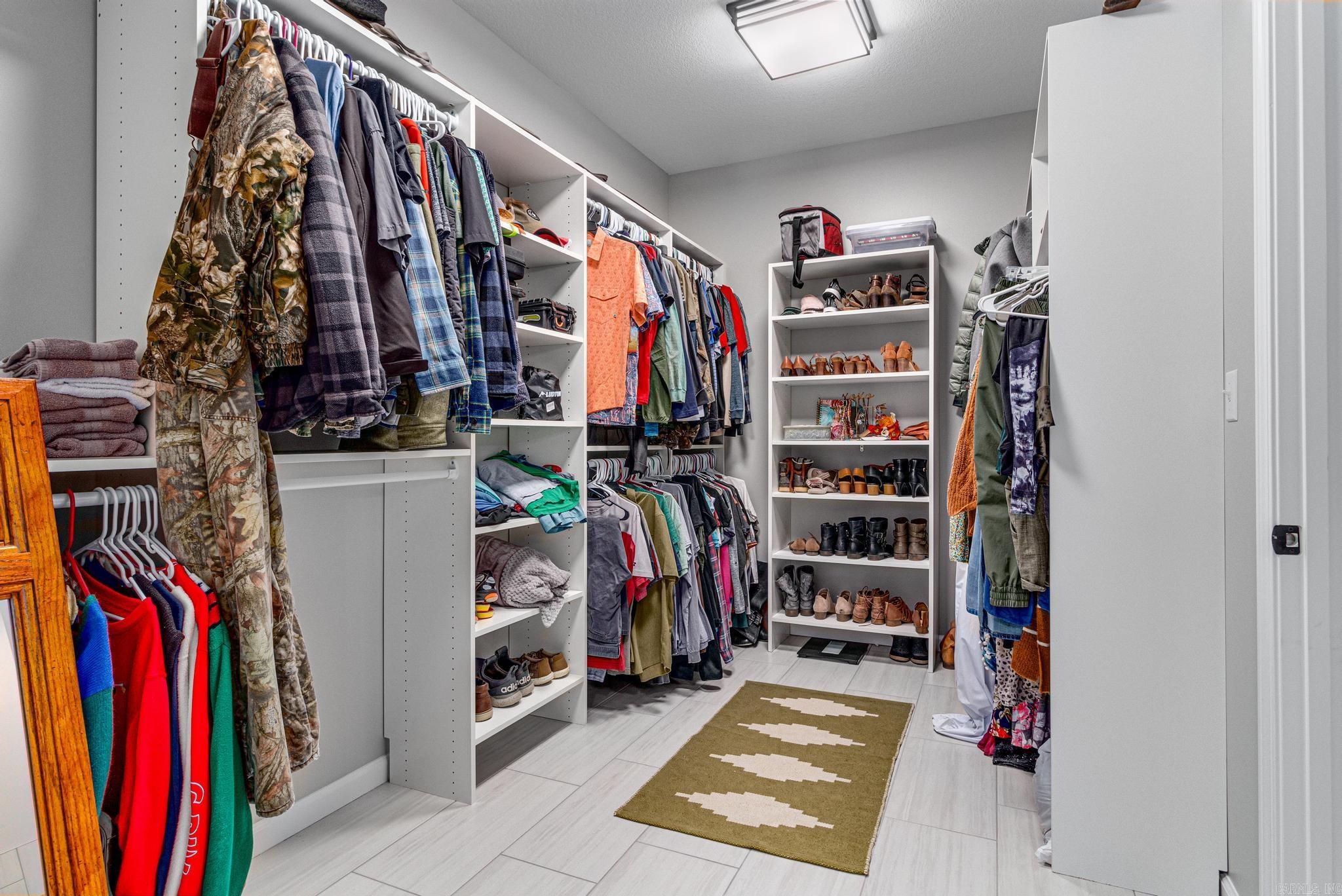 SHADOW RIDGE - Residential