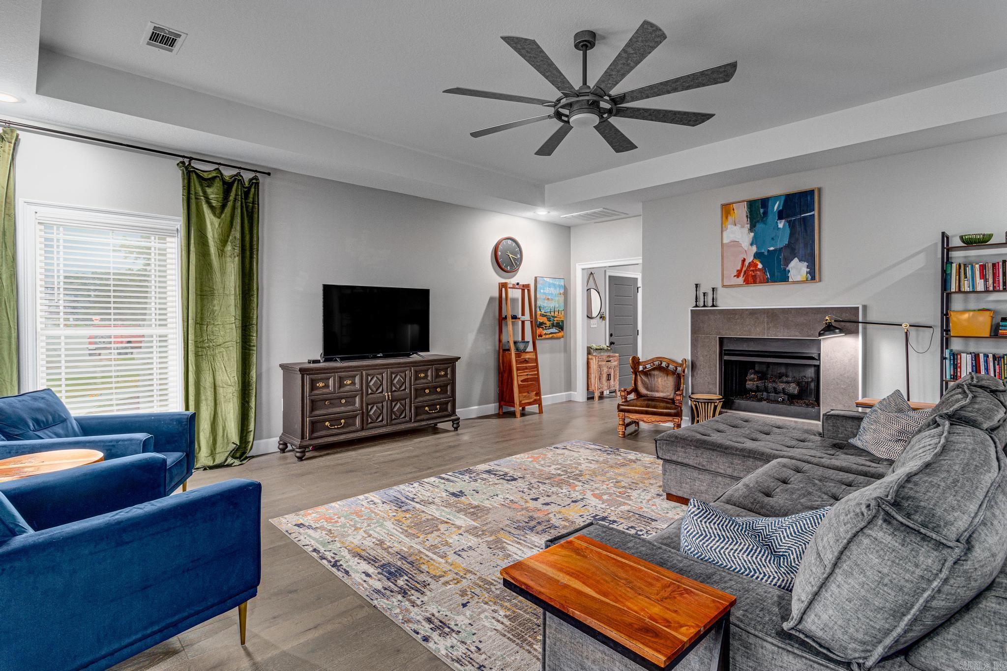 SHADOW RIDGE - Residential