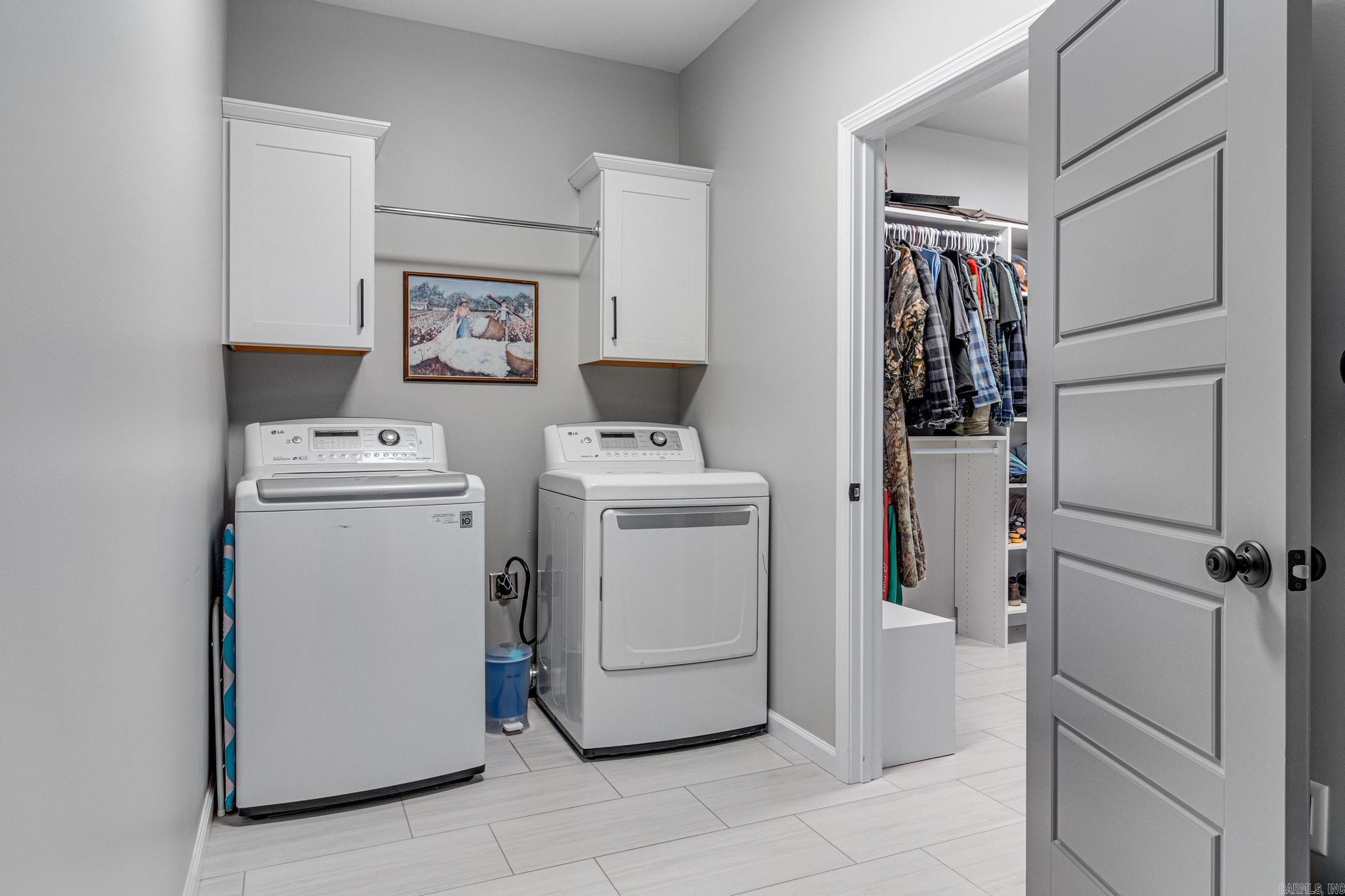 SHADOW RIDGE - Residential