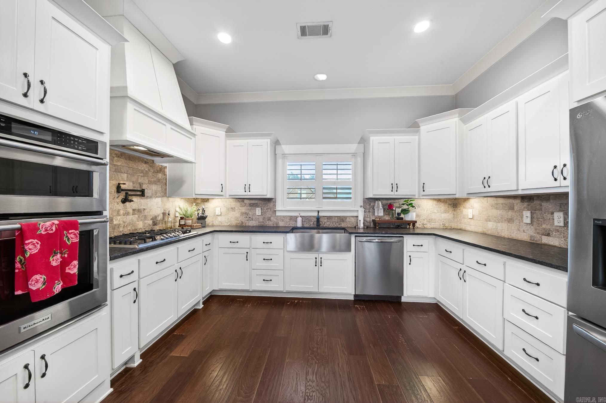 GREYSTONE - Residential