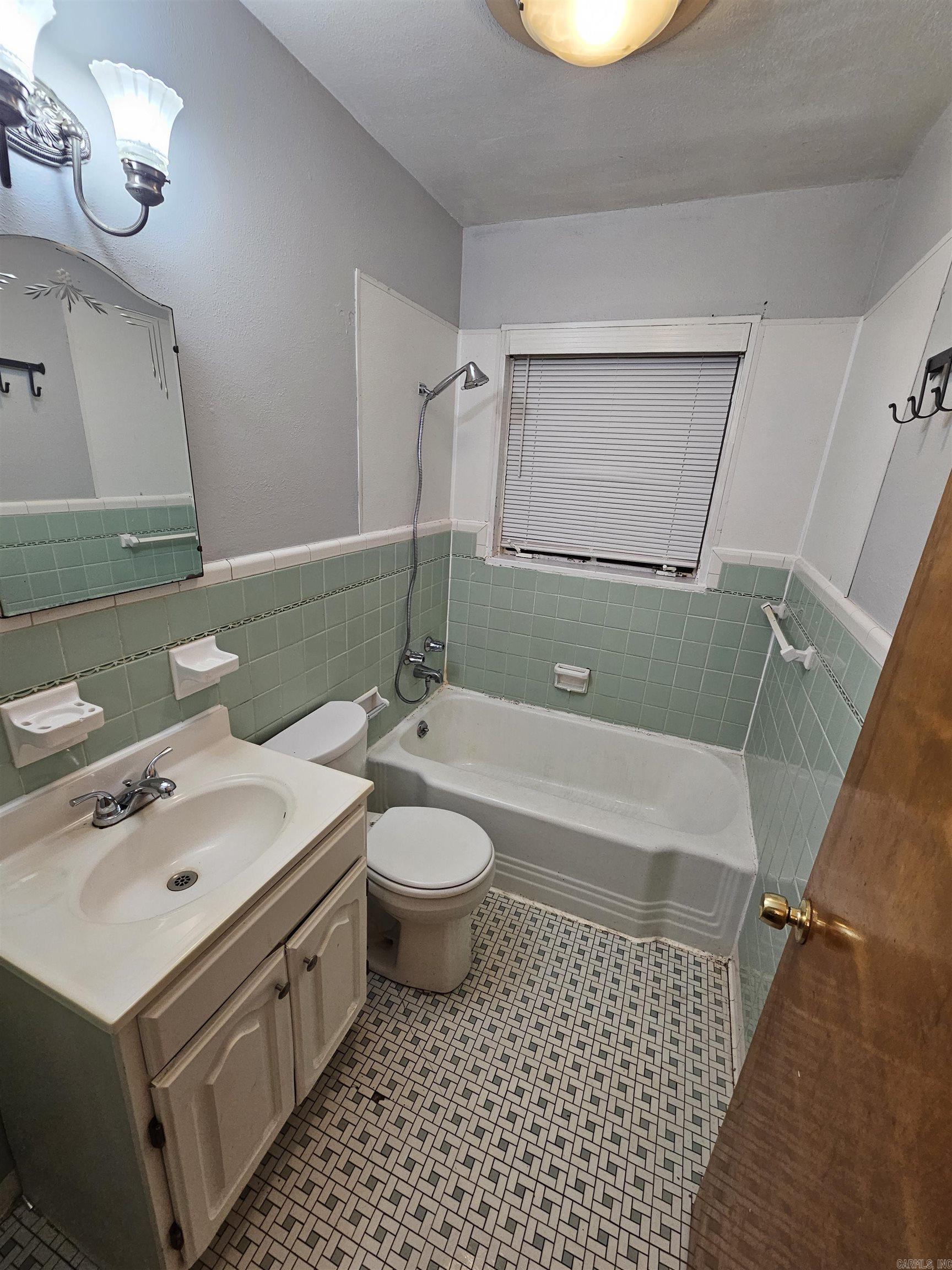 SKY BLUE DUPLEXES - Residential Lease