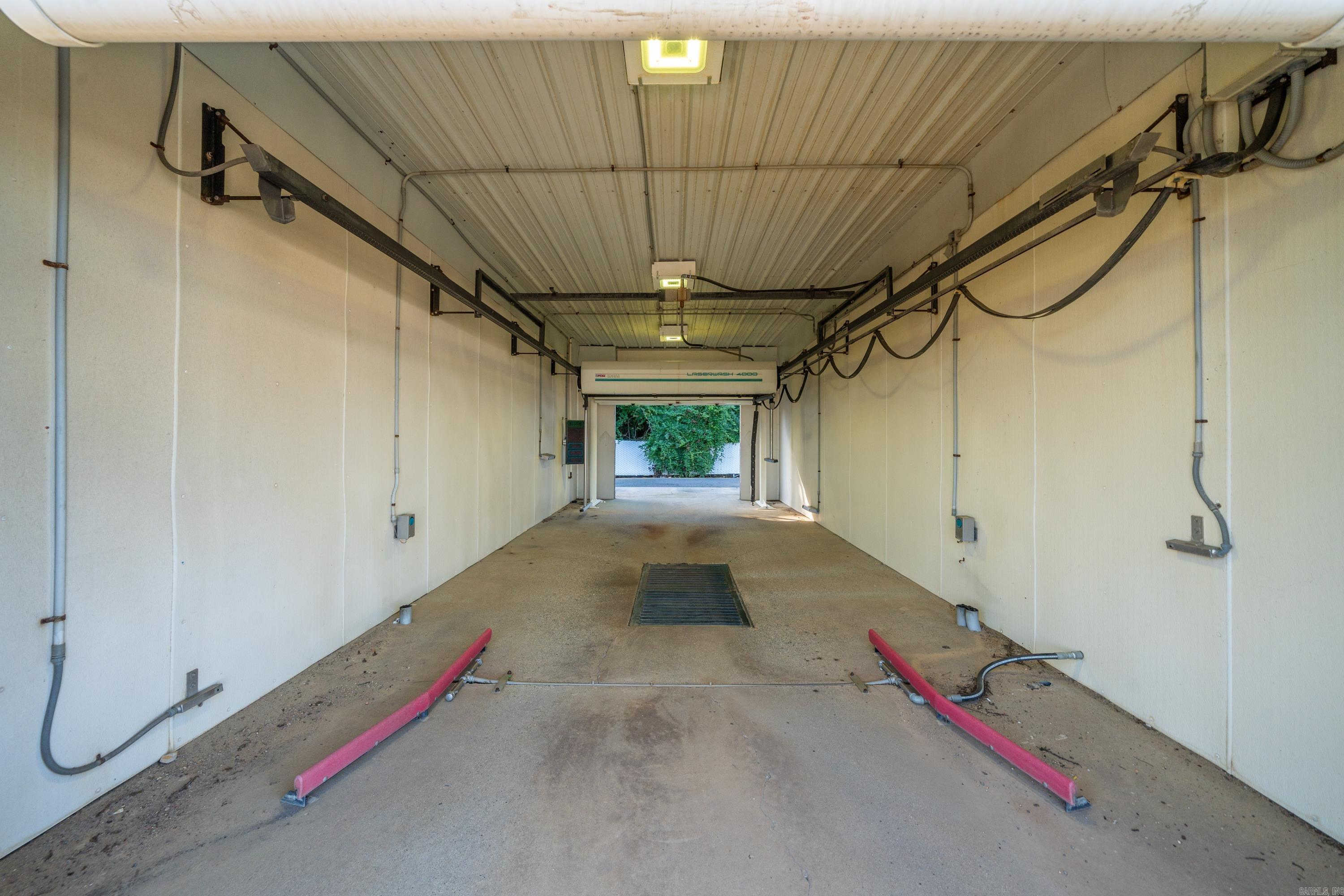 Central Avenue Park - Commercial Sale