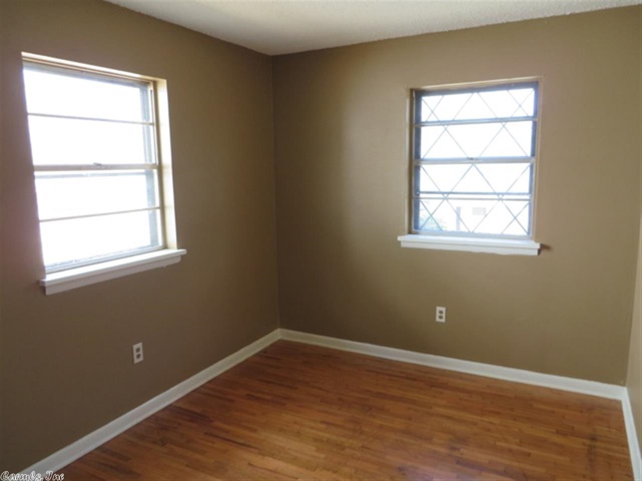 BARROW JOHN - Residential