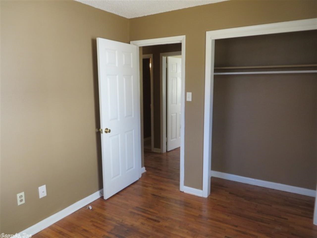 BARROW JOHN - Residential